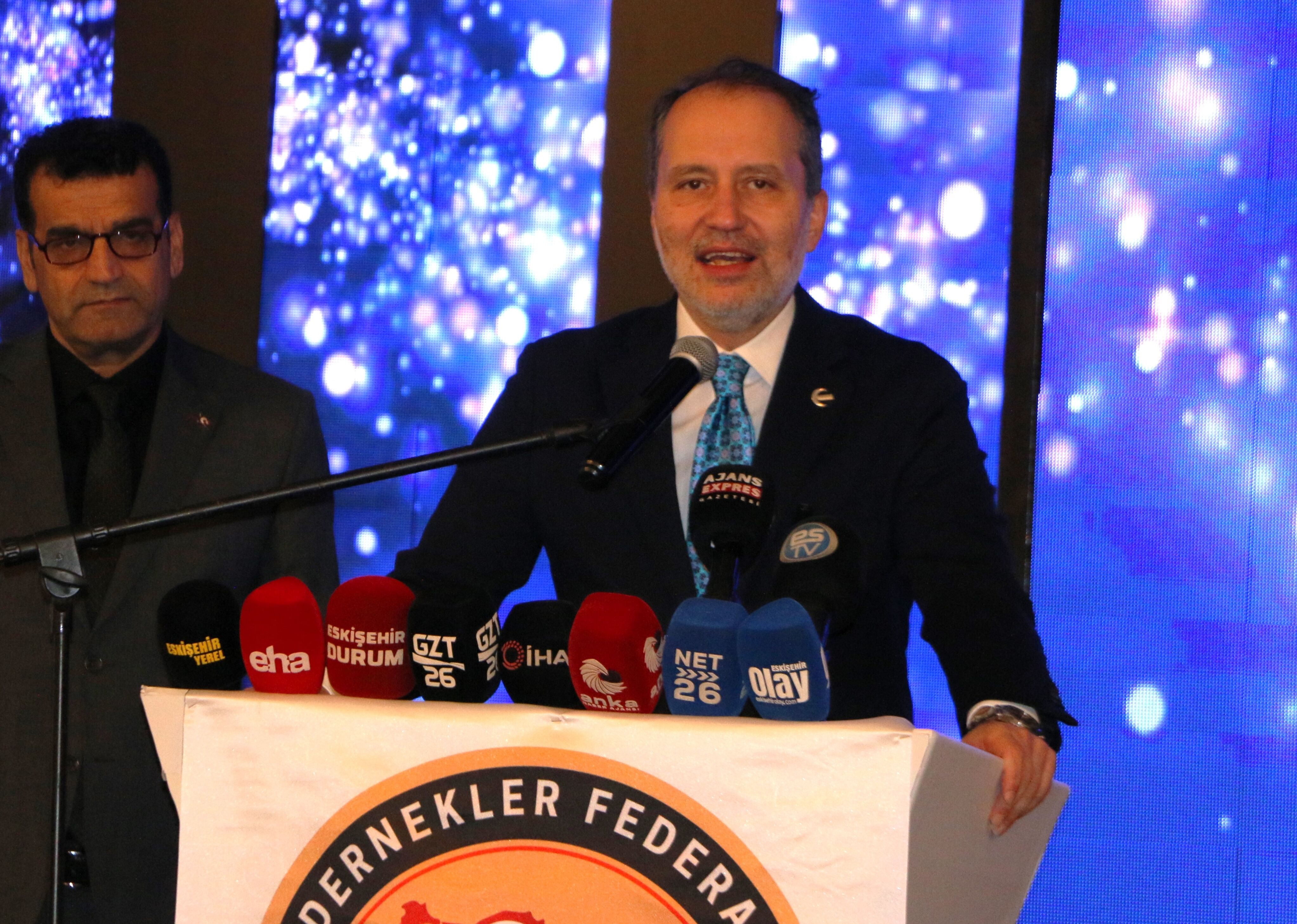Yeniden Refah Partisi Genel Başkanı Erbakan, Eskişehir'de programa katıldı