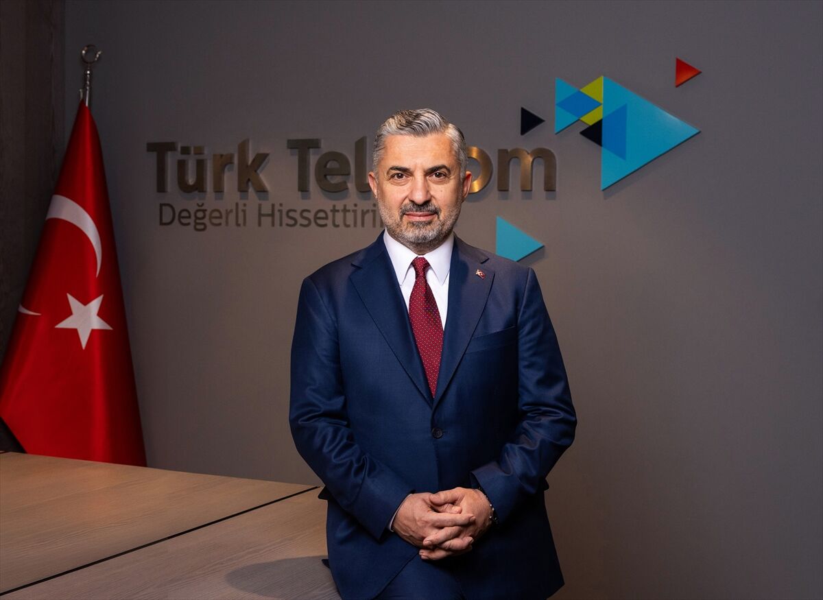 Türk Telekom Türkiye'yi küresel teknoloji rekabetinde güçlendirmeyi hedefliyor
