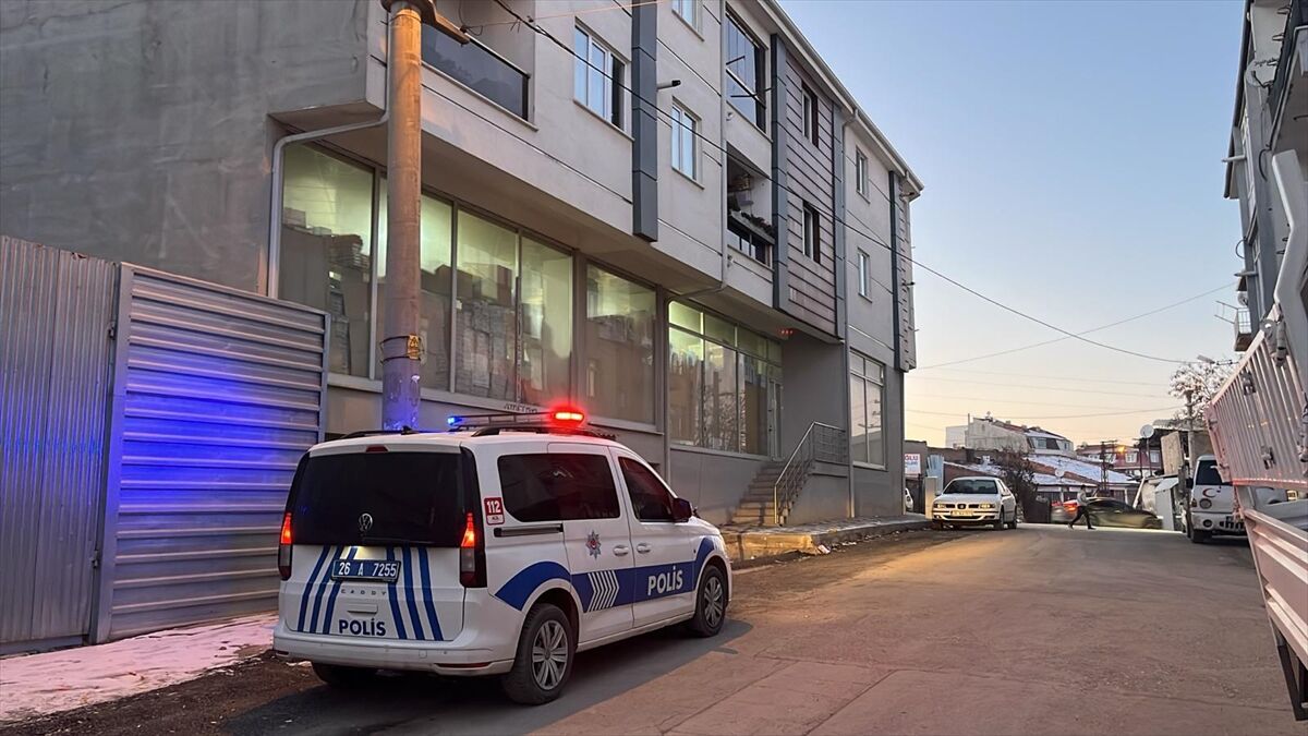 Eskişehir'de anne ve ikiz çocukları karbonmonoksit gazından etkilendi