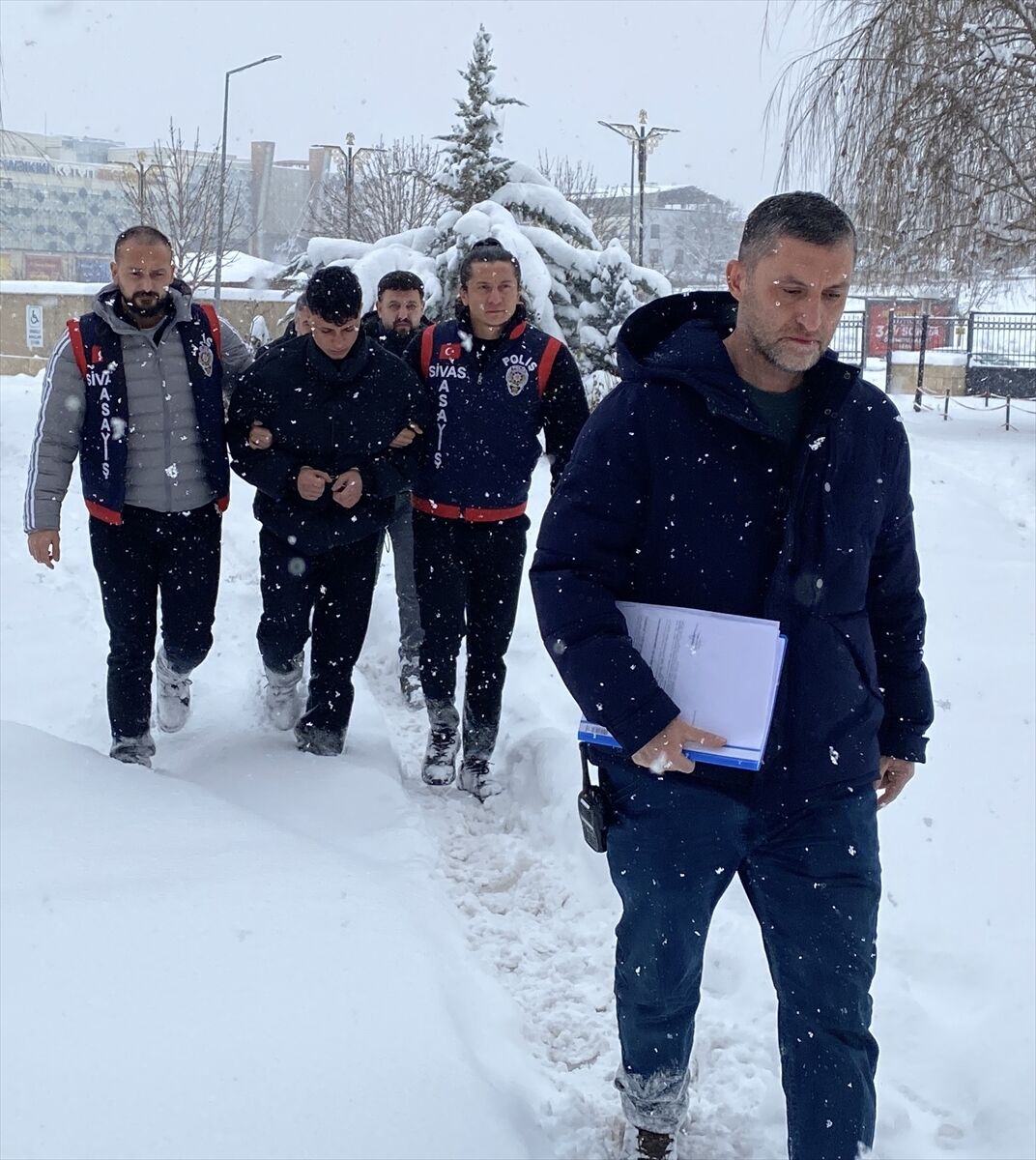 Sivas'ta çıkan kavgada bıçaklanan kişi öldü