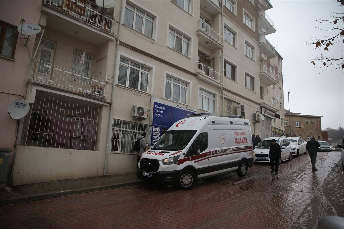 Niğde'de yaşlı çift evlerinde ölü bulundu