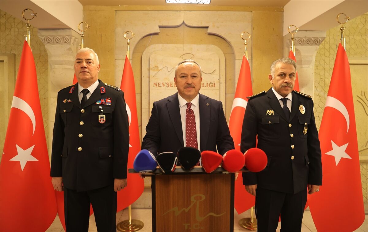 Nevşehir Valisi Fidan'dan yılbaşı tedbirleri hakkında bilgilendirme