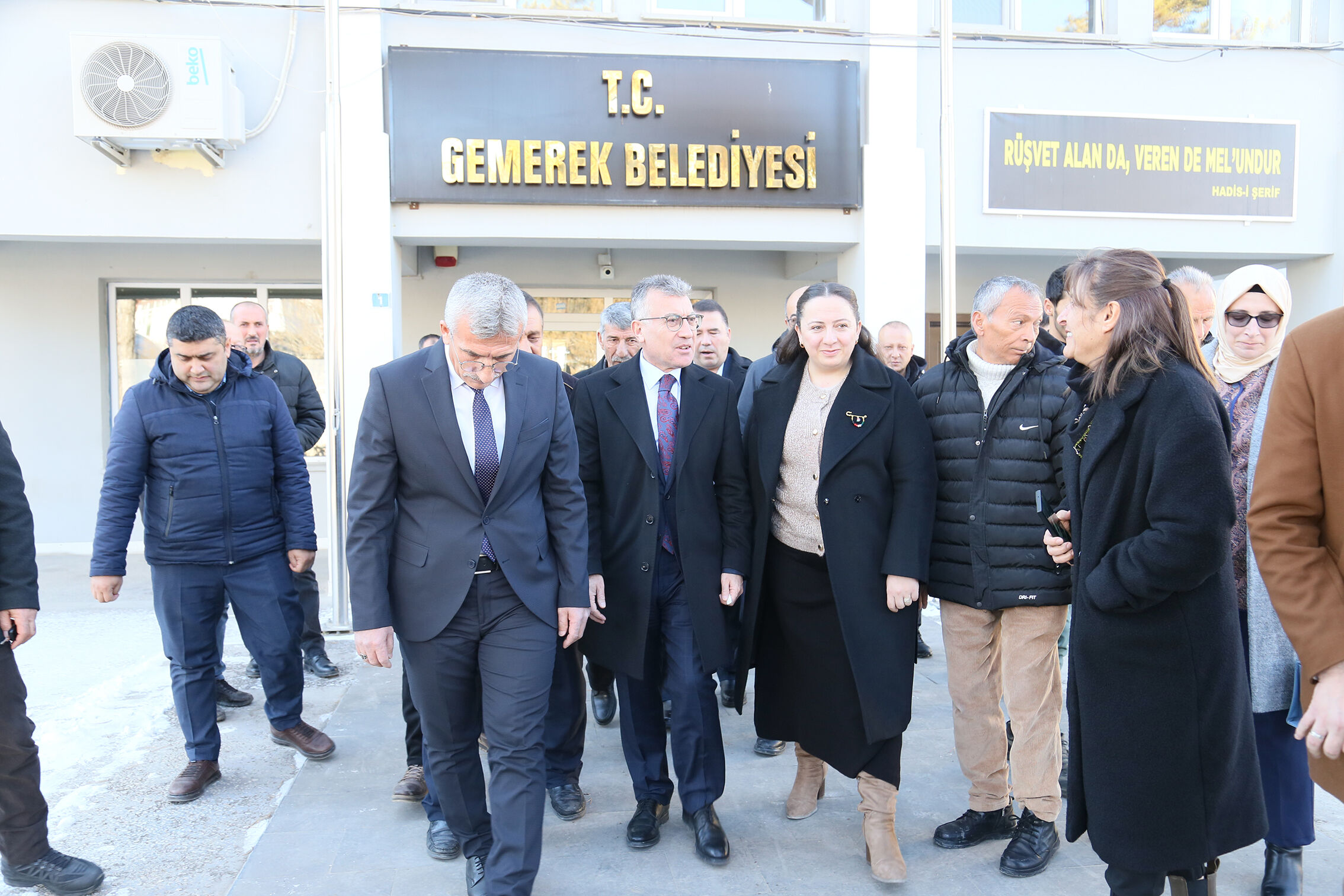 AK Parti TBMM Grup Başkanı Güler, Gemerek ilçesinde ziyaretlerde bulundu