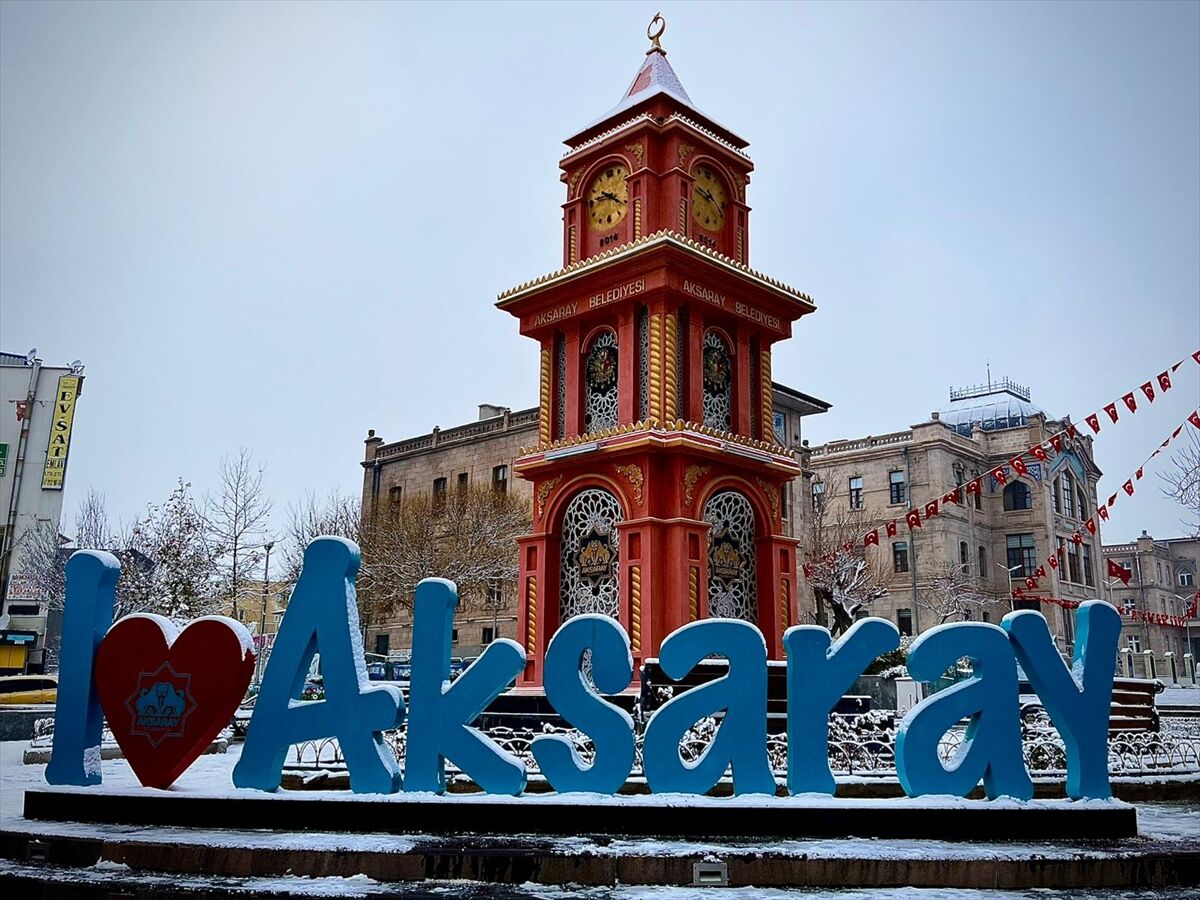 Aksaray'da kar etkili oldu