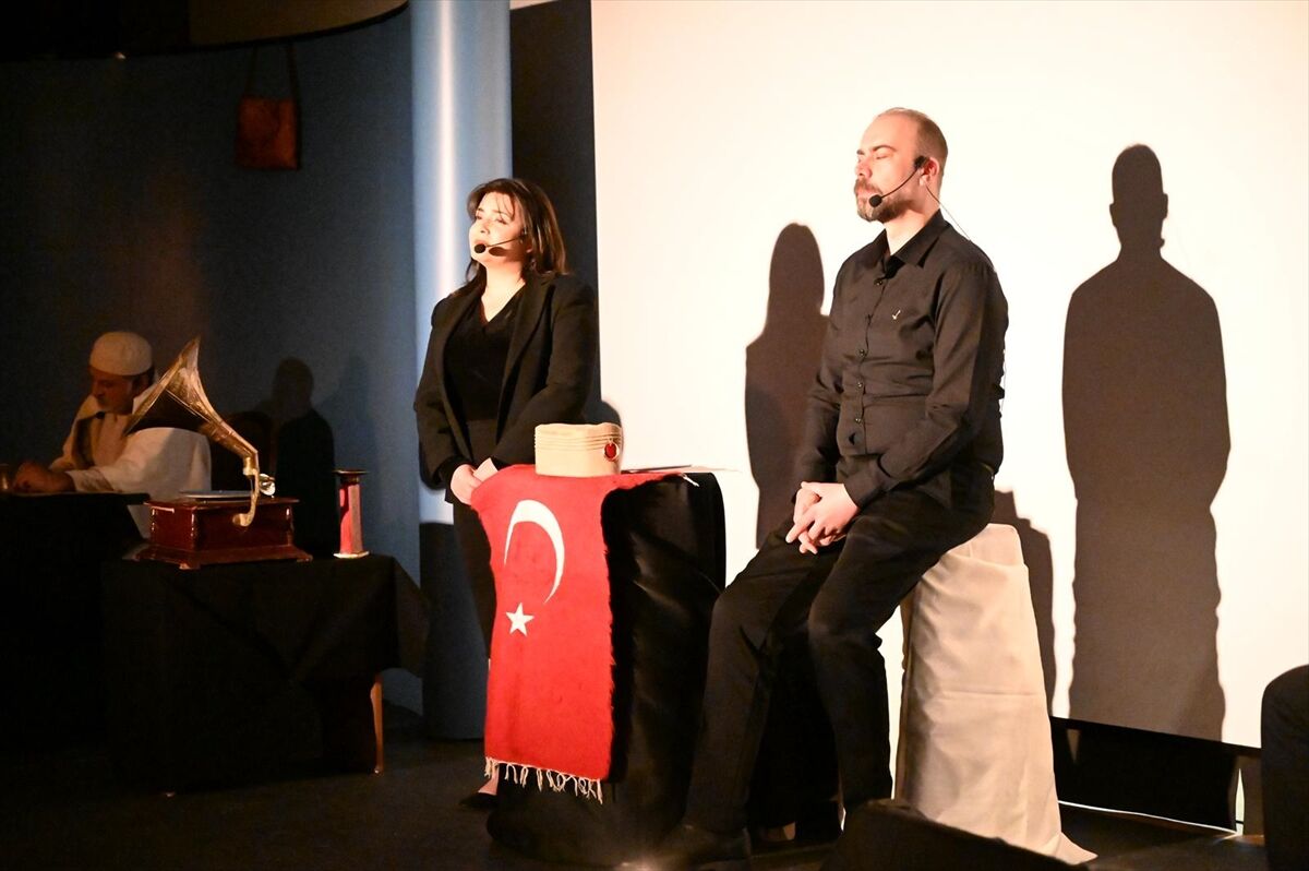 Seydişehir'de 'Bizim Akif' tiyatro oyunu sahnelendi