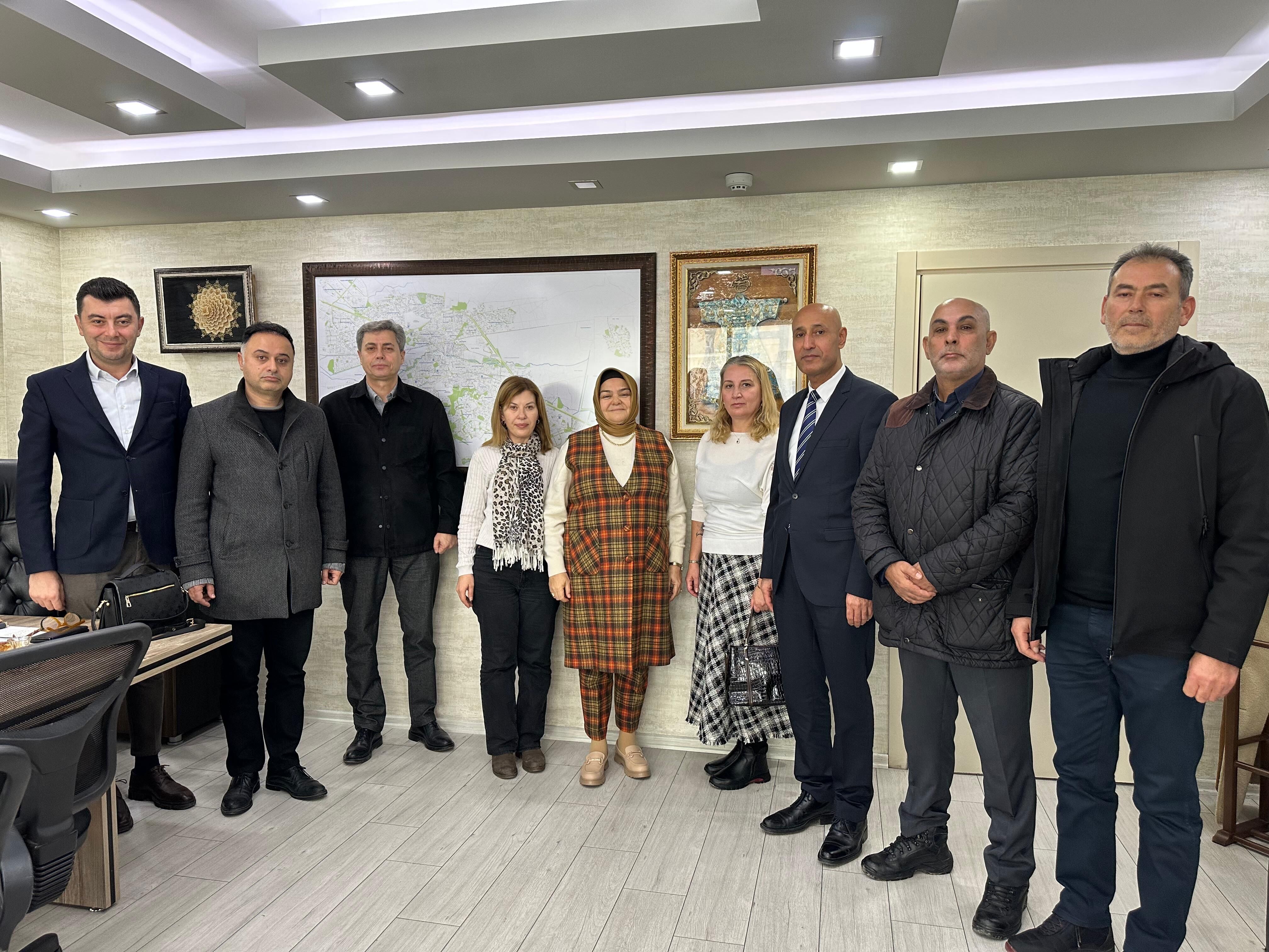 AK Parti'li Gürcan, vatandaşlar ile sivil toplum kuruluşlarının temsilcileriyle buluştu