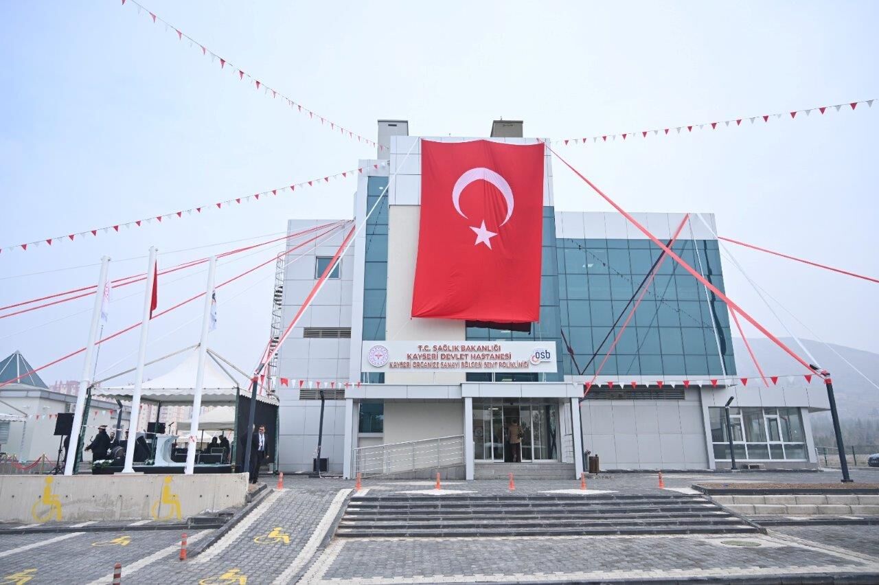 Kayseri Organize Sanayi Bölgesi'ne yapılan semt polikliniği açıldı