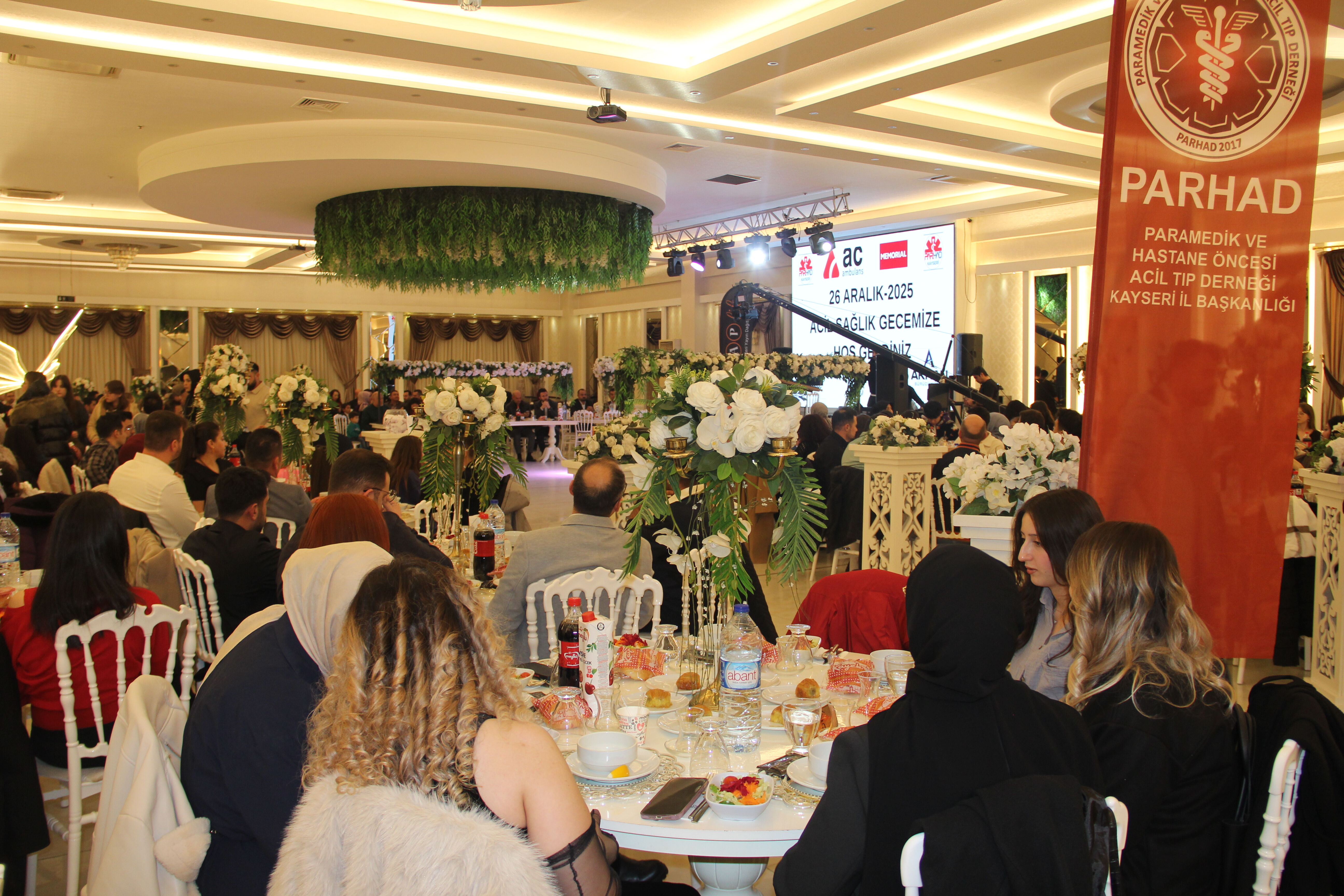 PARHAD Kayseri İl Başkanlığı sağlık çalışanları için 'Acil Sağlık Gecesi' düzenledi