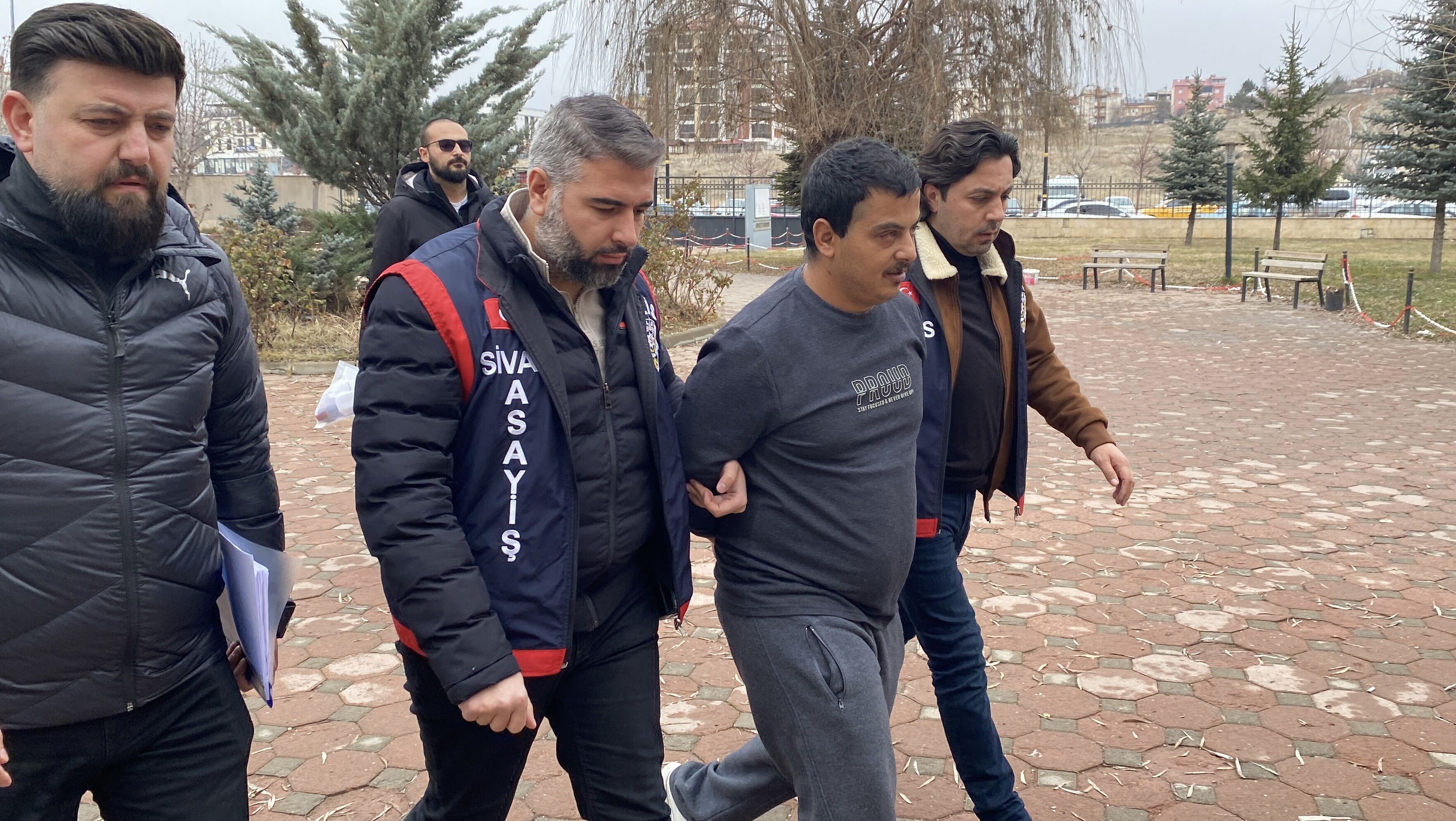 GÜNCELLEME - Sivas'ta kardeşi tarafından bıçaklanan ağabey hayatını kaybetti