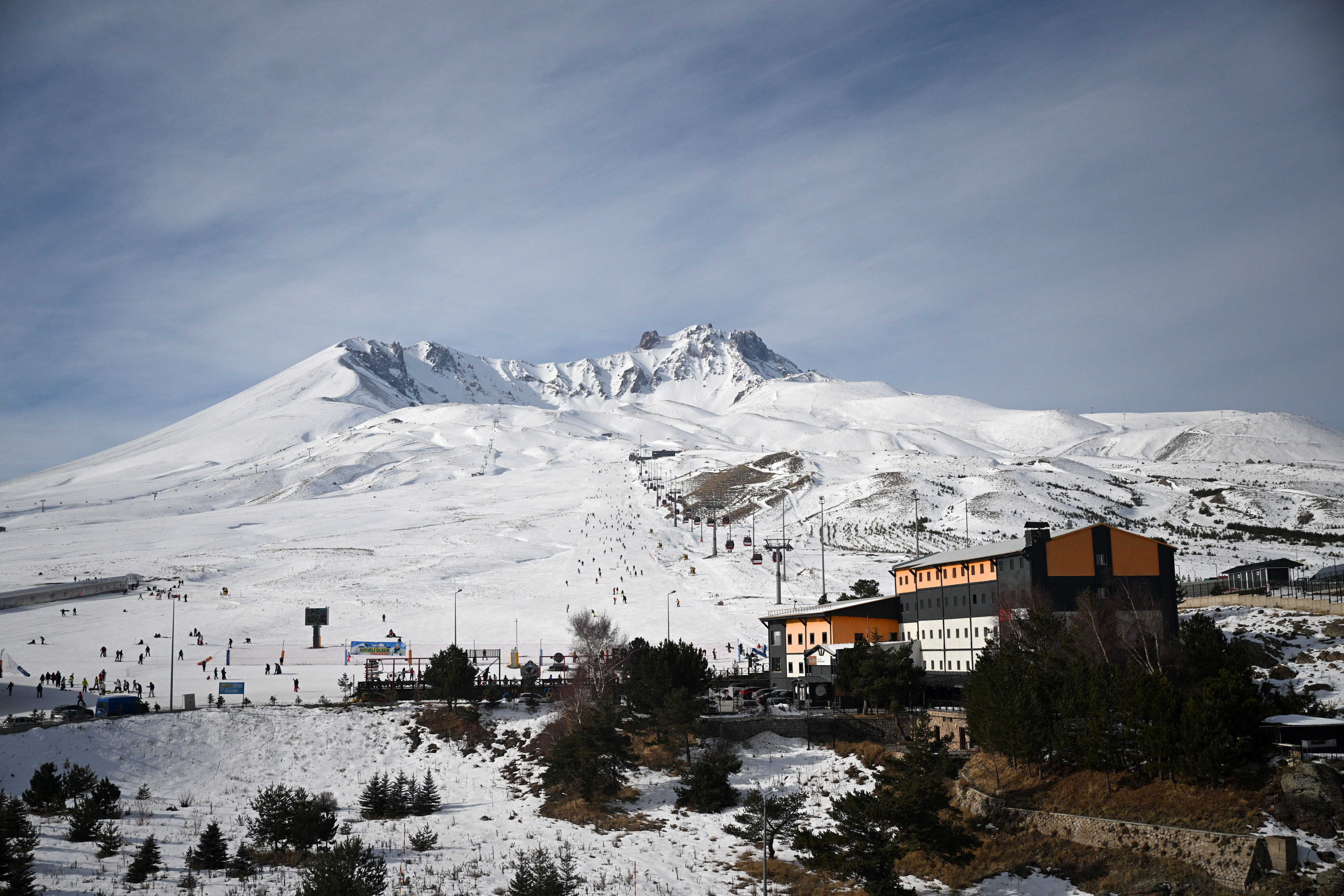 Yılbaşı öncesi Erciyes'teki otellerde doluluk oranı yüzde 90'a yaklaştı