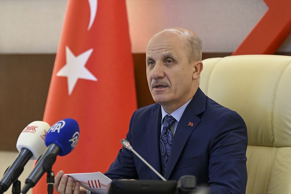 YÖK Başkanı Özvar 'Engelsiz Üniversite Bayrakları Ödül Töreni'ne katıldı: