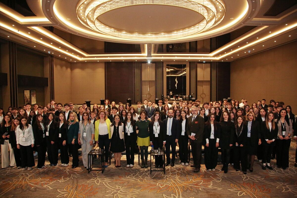 Doğa Koleji t-MBA Liderlik Akademisi öğrencileri kampta buluştu