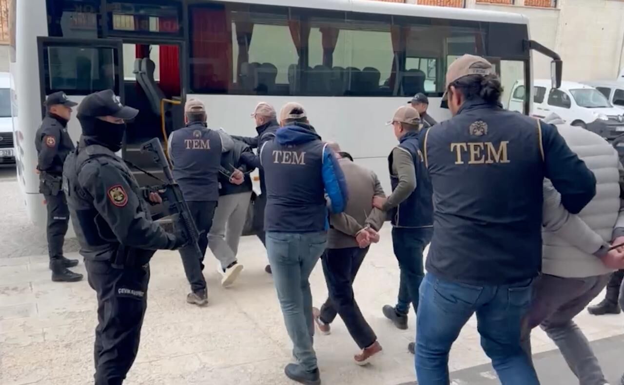 Kırşehir'de terör örgütü DEAŞ'a yönelik operasyonda 10 zanlı tutuklandı