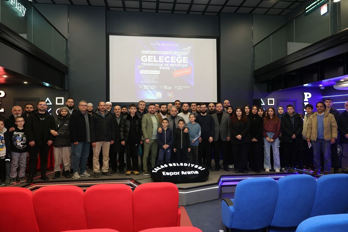 Talas'ta gençler Baykar'ın mühendisleriyle bir araya geldi
