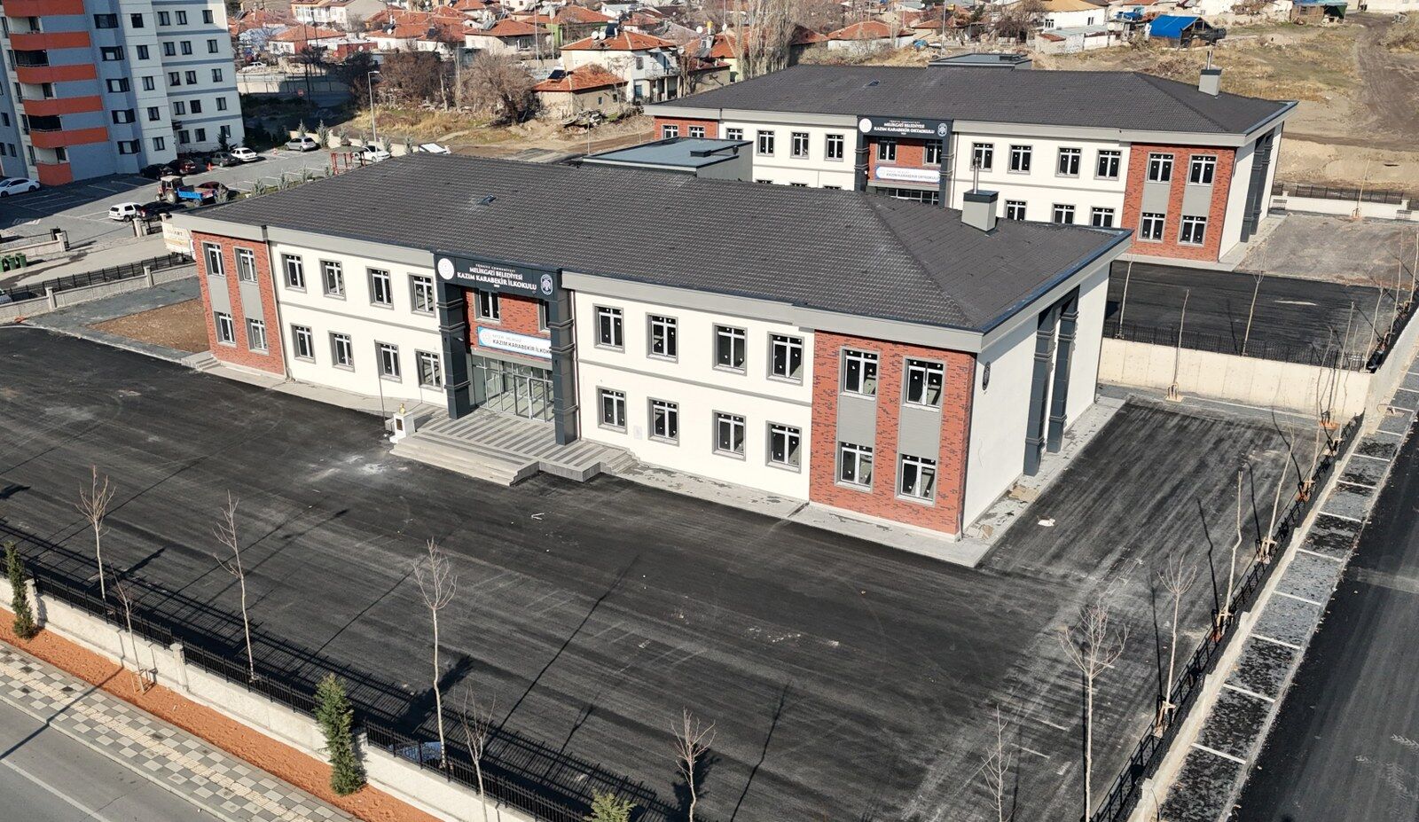 Kayseri'de üç mahalleye hizmet edecek 2 okulun yapımında sona gelindi