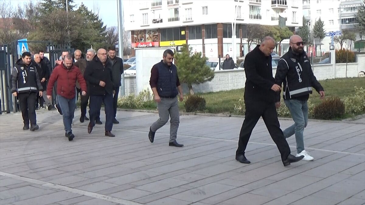 Ankara'da 'change araç' operasyonunda yakalanan 9 zanlıdan 4'ü tutuklandı