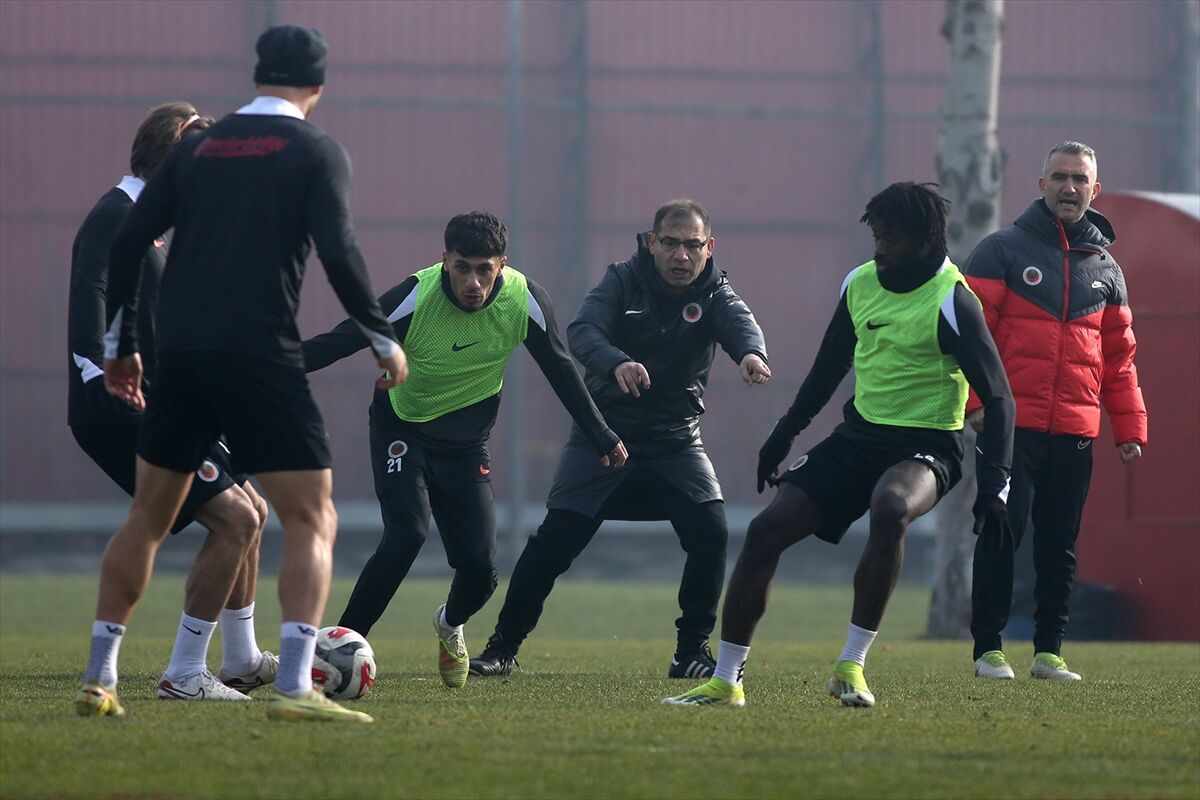Gençlerbirliği, Trabzonspor maçının hazırlıklarına başladı