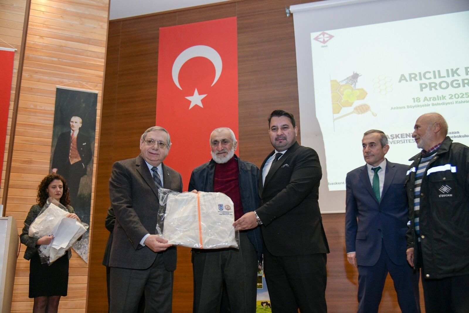 Kahramankazan'da arıcılık paneli düzenlendi