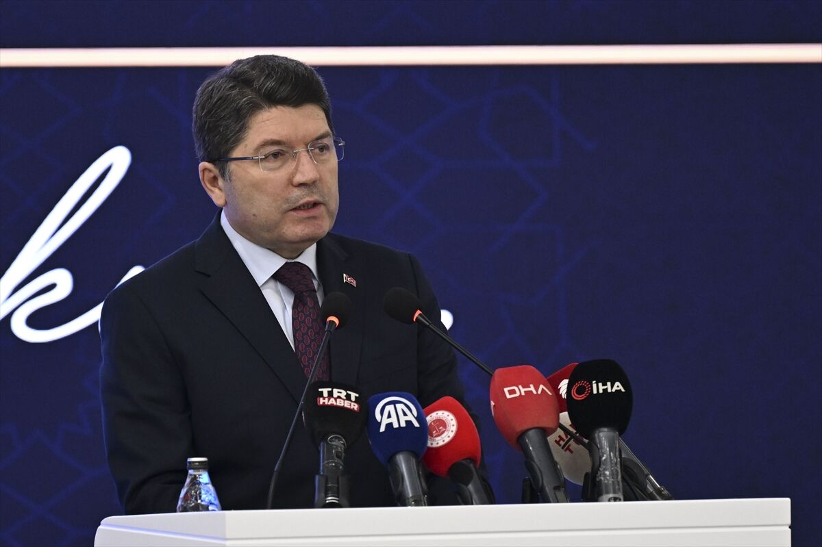 Adalet Bakanı Tunç, Türk Denetimli Serbestlik Sisteminin 20 Yıllık Panoraması Sempozyumu'nda konuştu: