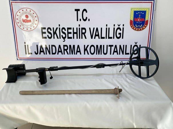 Eskişehir'de izinsiz kazı yapan bir şüpheli yakalandı