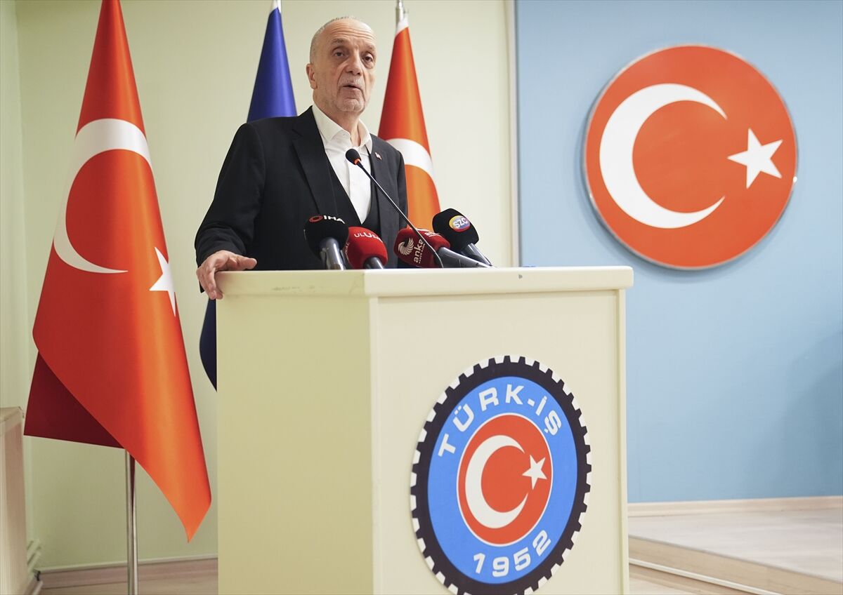 TÜRK-İŞ Genel Başkanı Atalay'dan Asgari Ücret Tespit Komisyonuna ilişkin açıklama: