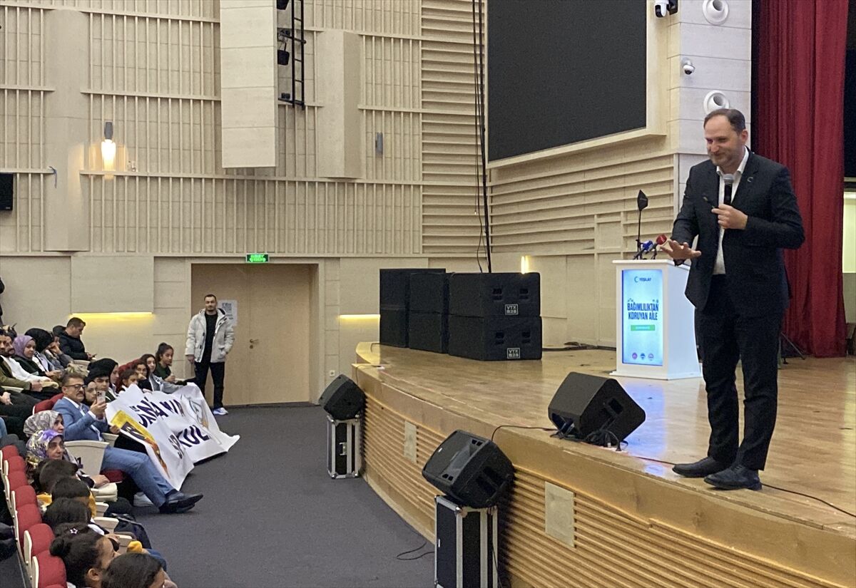 Yeşilay Başkanı Mehmet Dinç, Kayseri'de konuştu: