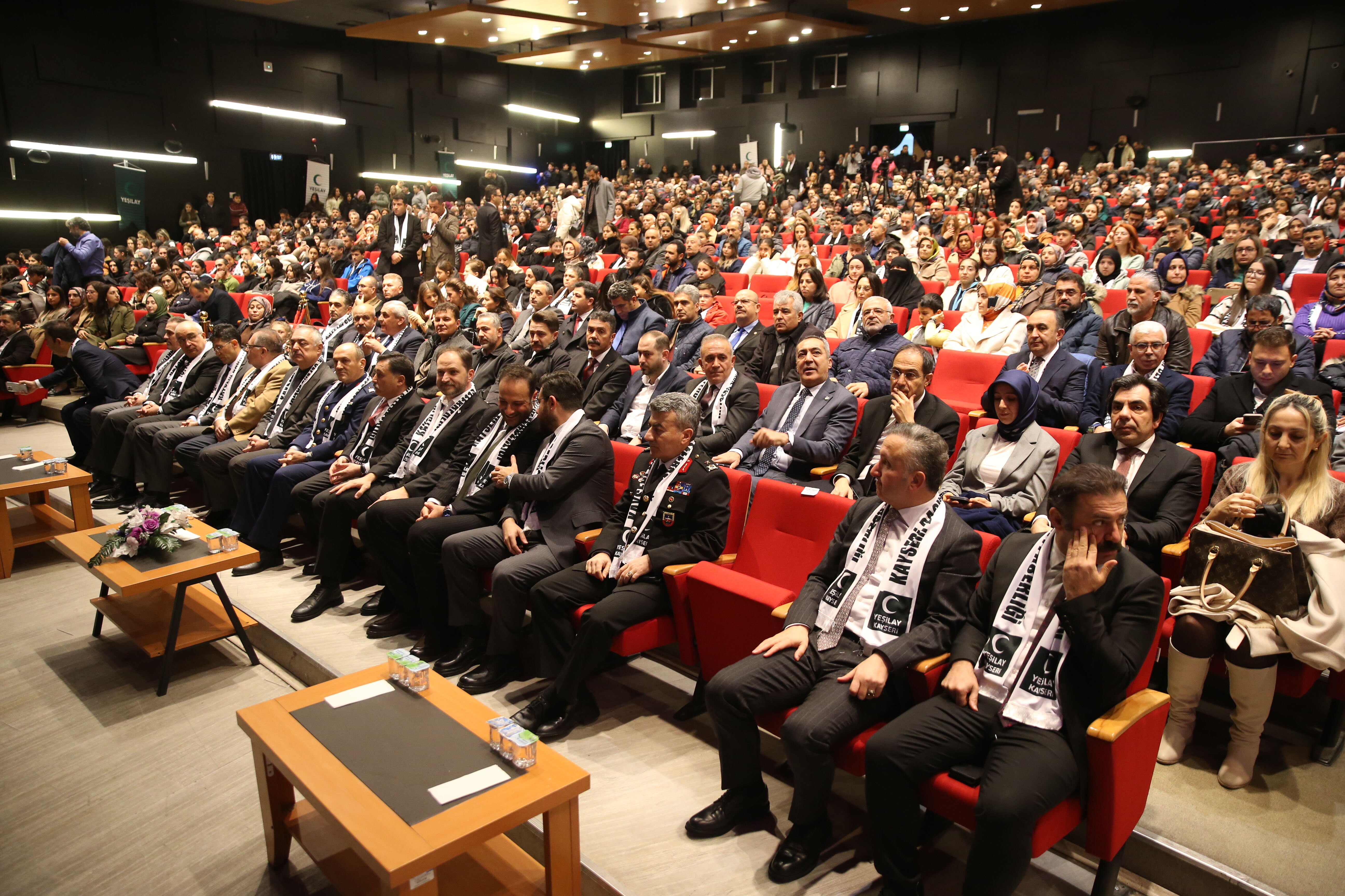 Yeşilay Genel Başkanı Dinç, Kayseri'de 'Bağımsızlık Seferberliği Konferansı'nda konuştu: