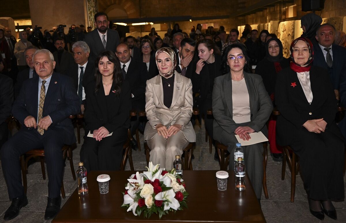 Bakan Göktaş, 'Dijital Dünyada Çocukları Güçlendirmek Tanıtım Programı'nda konuştu: