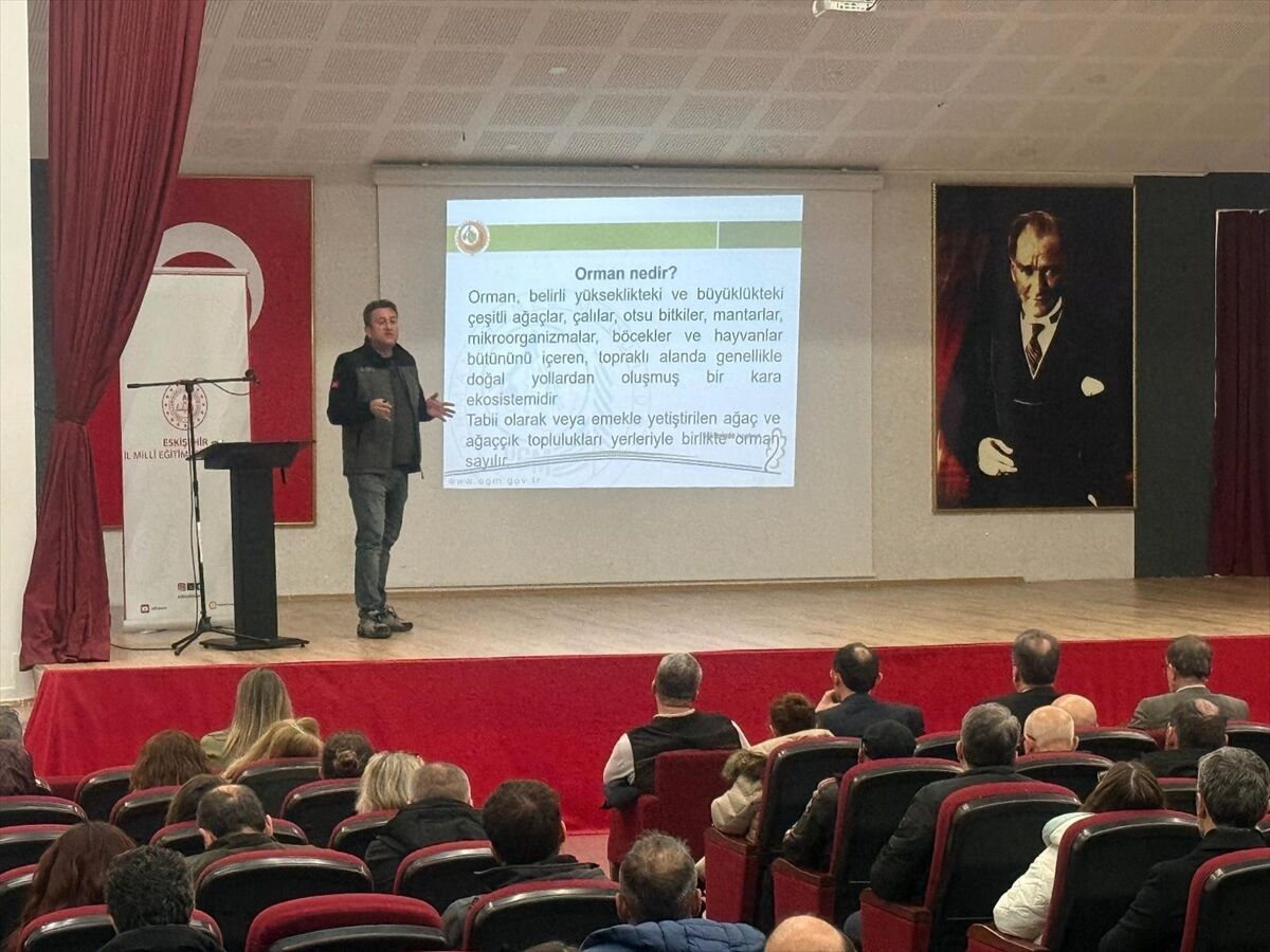 Eskişehir'de öğretmenlere orman yangınlarına karşı farkındalık eğitimi verildi