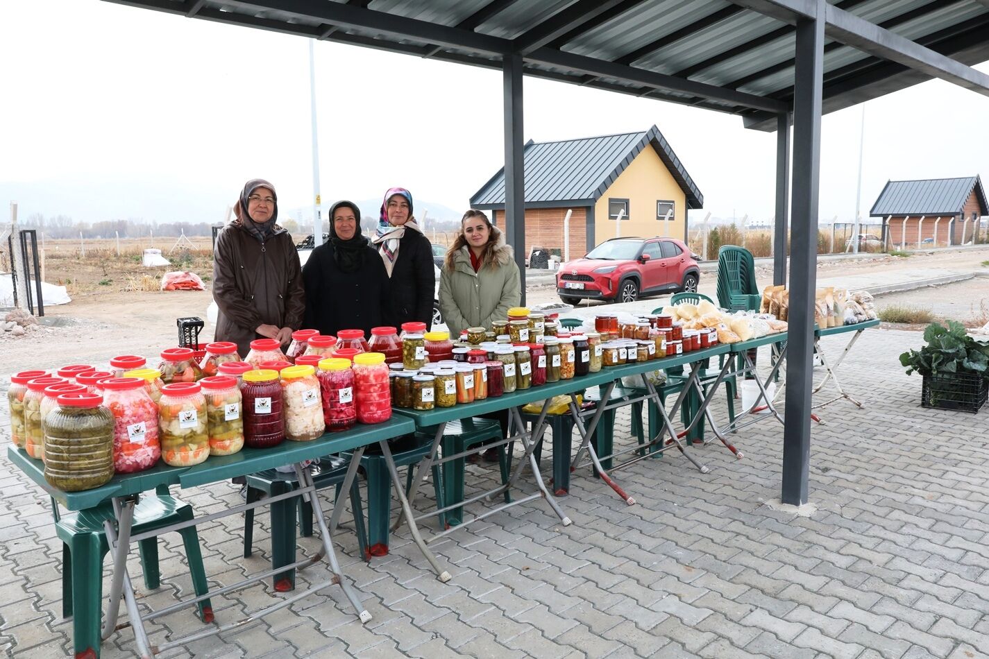 Kayseri'de Yediveren Kadın Girişimci Kooperatifi son hasadını yaptı