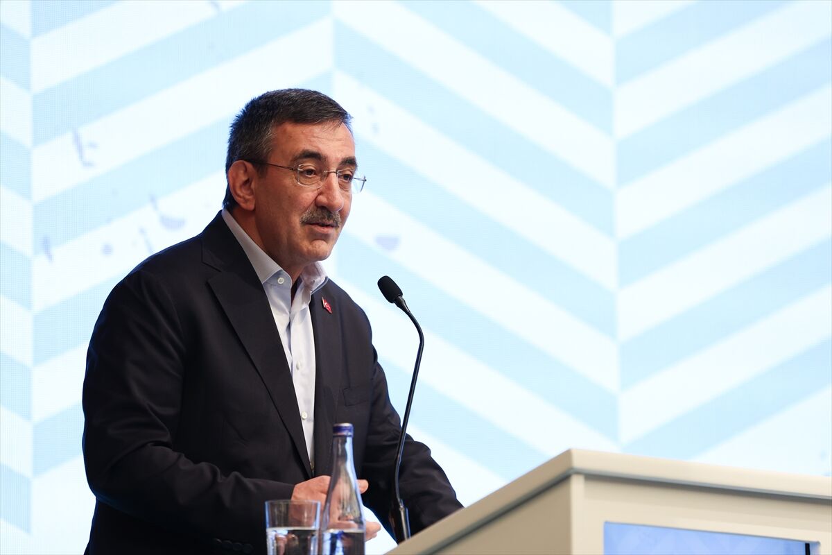 Cumhurbaşkanı Yardımcısı Yılmaz'dan TÜGVA İl Üniversite Yönetimleri Kampı'na ilişkin paylaşım: