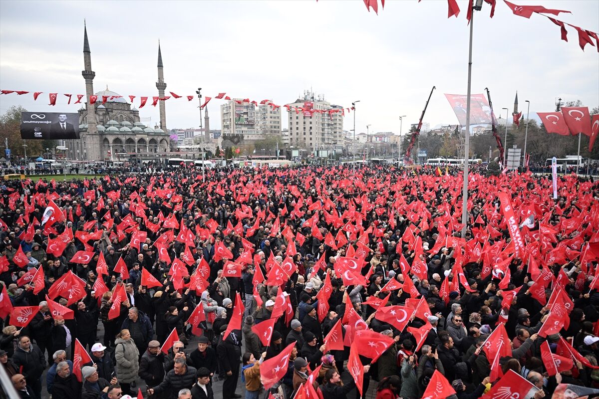 CHP Genel Başkanı Özel, partisinin Kayseri mitinginde konuştu: