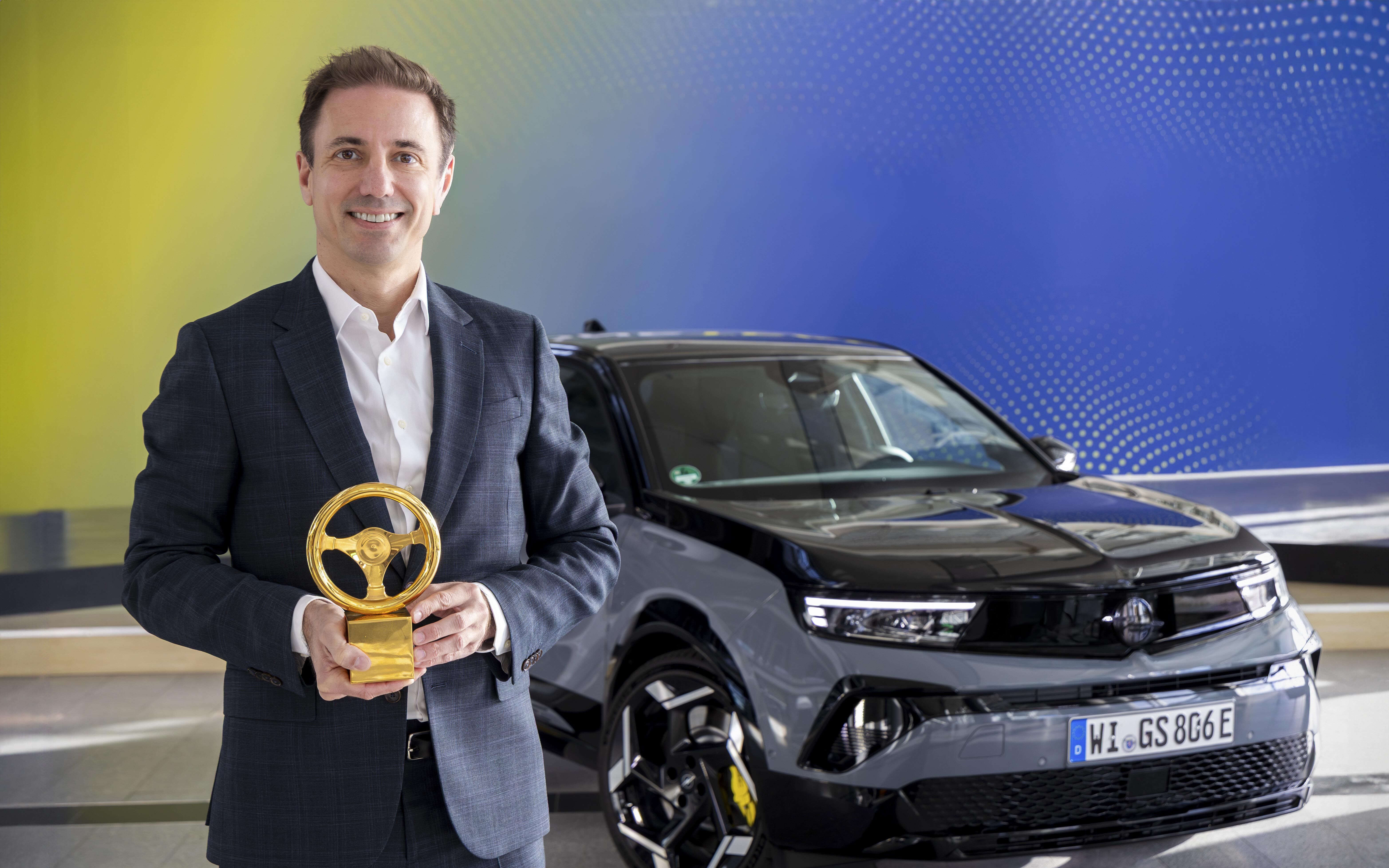 Opel Mokka GSE'ye '2025 Altın Direksiyon Ödülü'