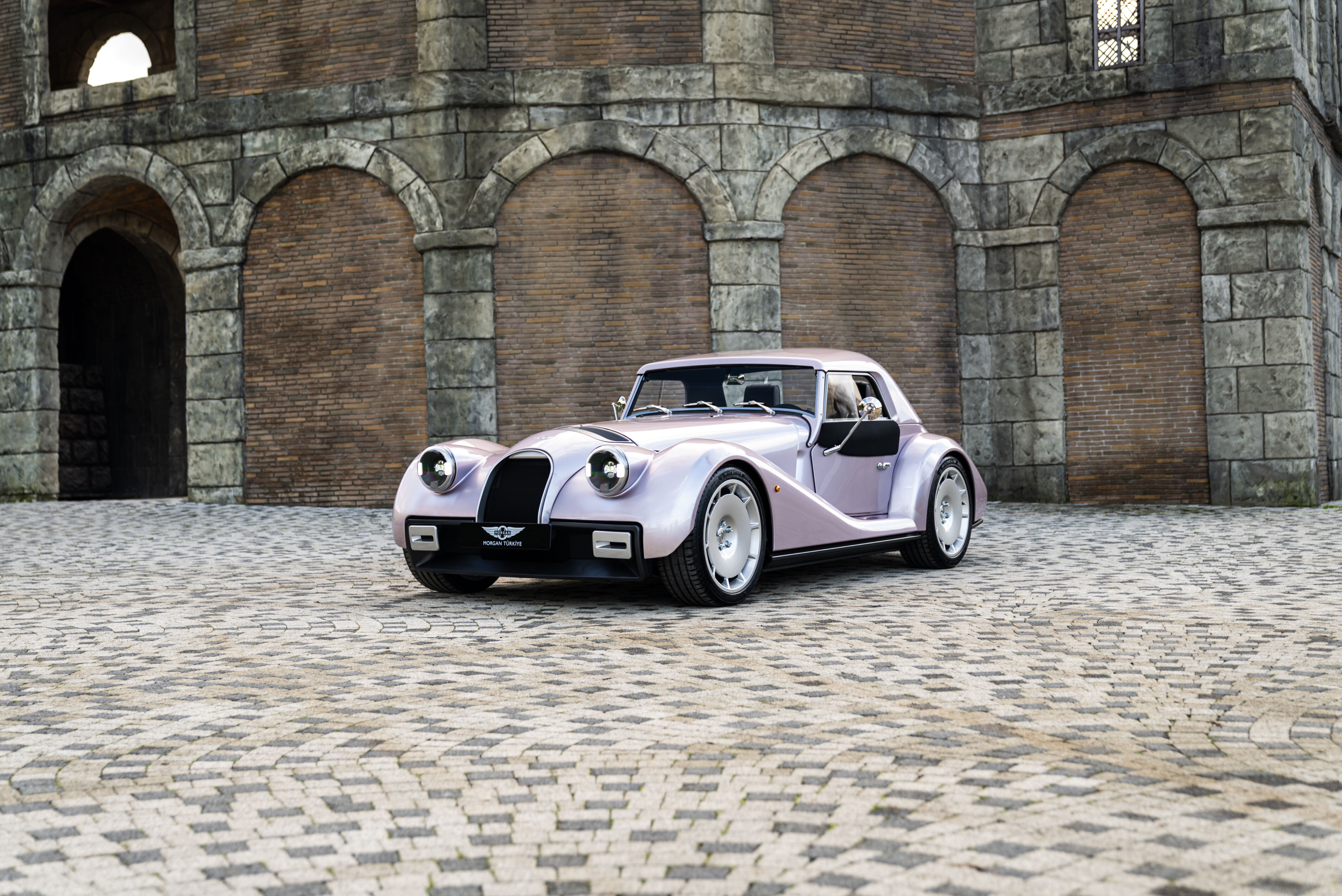 Yeniköy Motors, Morgan Supersport'u Türkiye'de satışa sundu