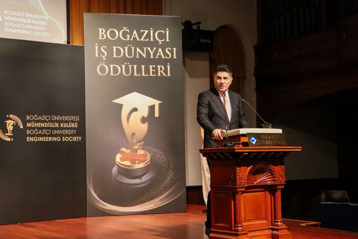 Safi Holding Yönetim Kurulu Başkanı Hakan Safi'ye 'Onur Ödülü'