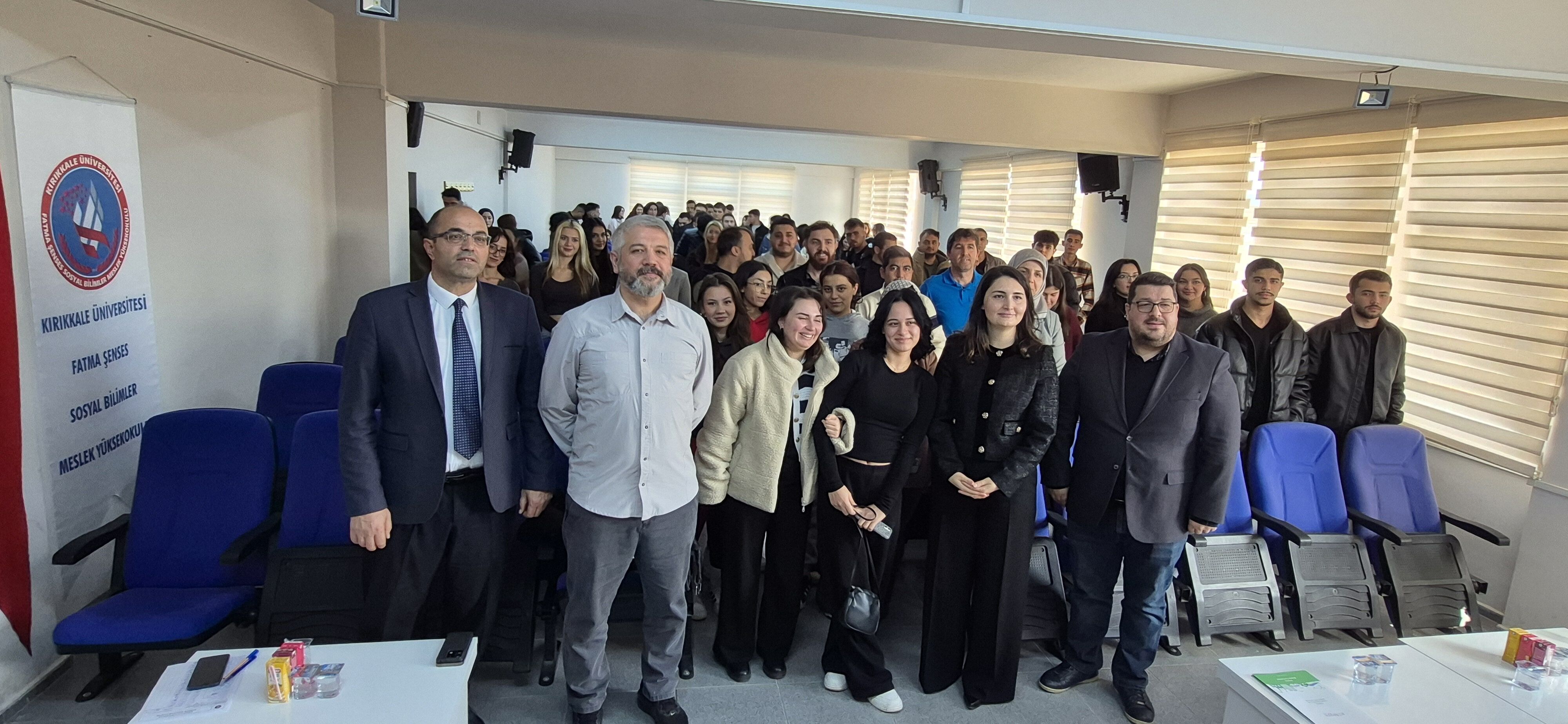 Bahşılı'da 'İnsan Hakları' konulu panel düzenlendi