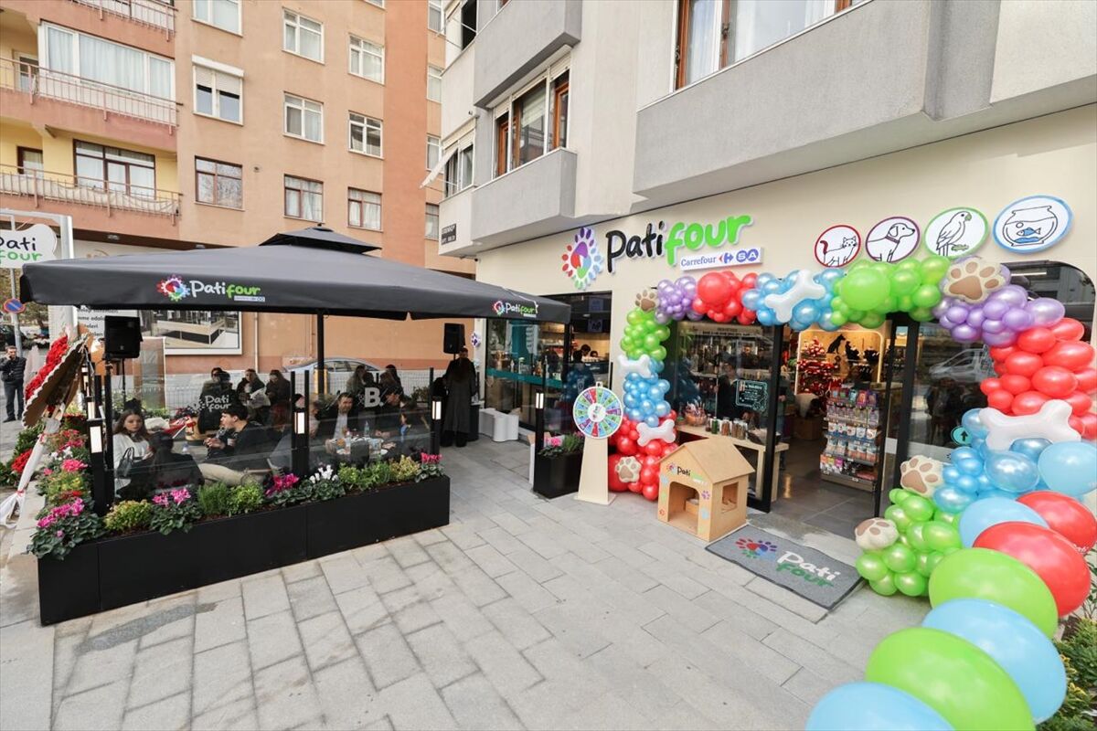CarrefourSA PATiFOUR'u hizmete açtı