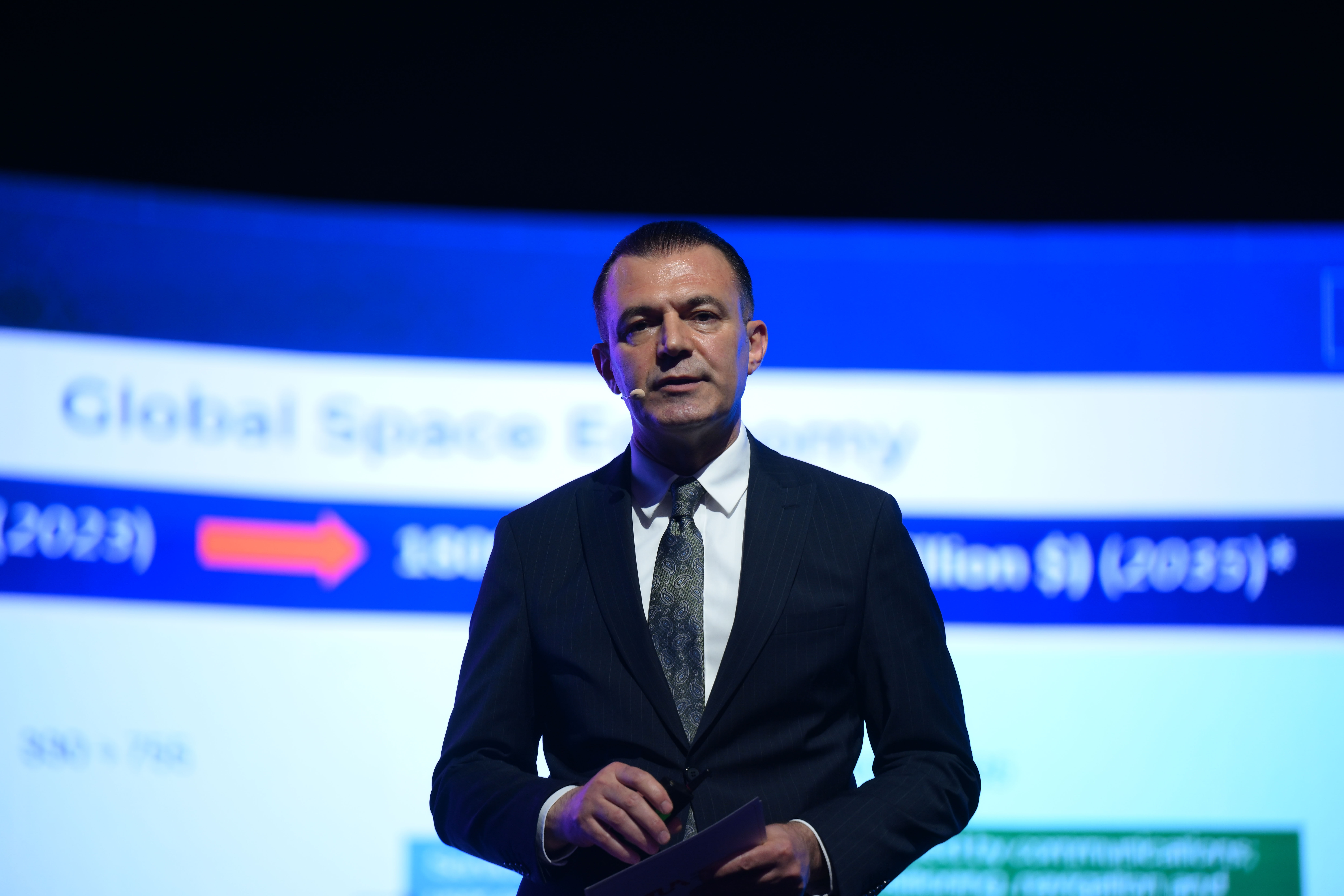 Girişimcilik zirvesi Take Off İstanbul 2025'te küresel uzay ekonomisi konuşuldu