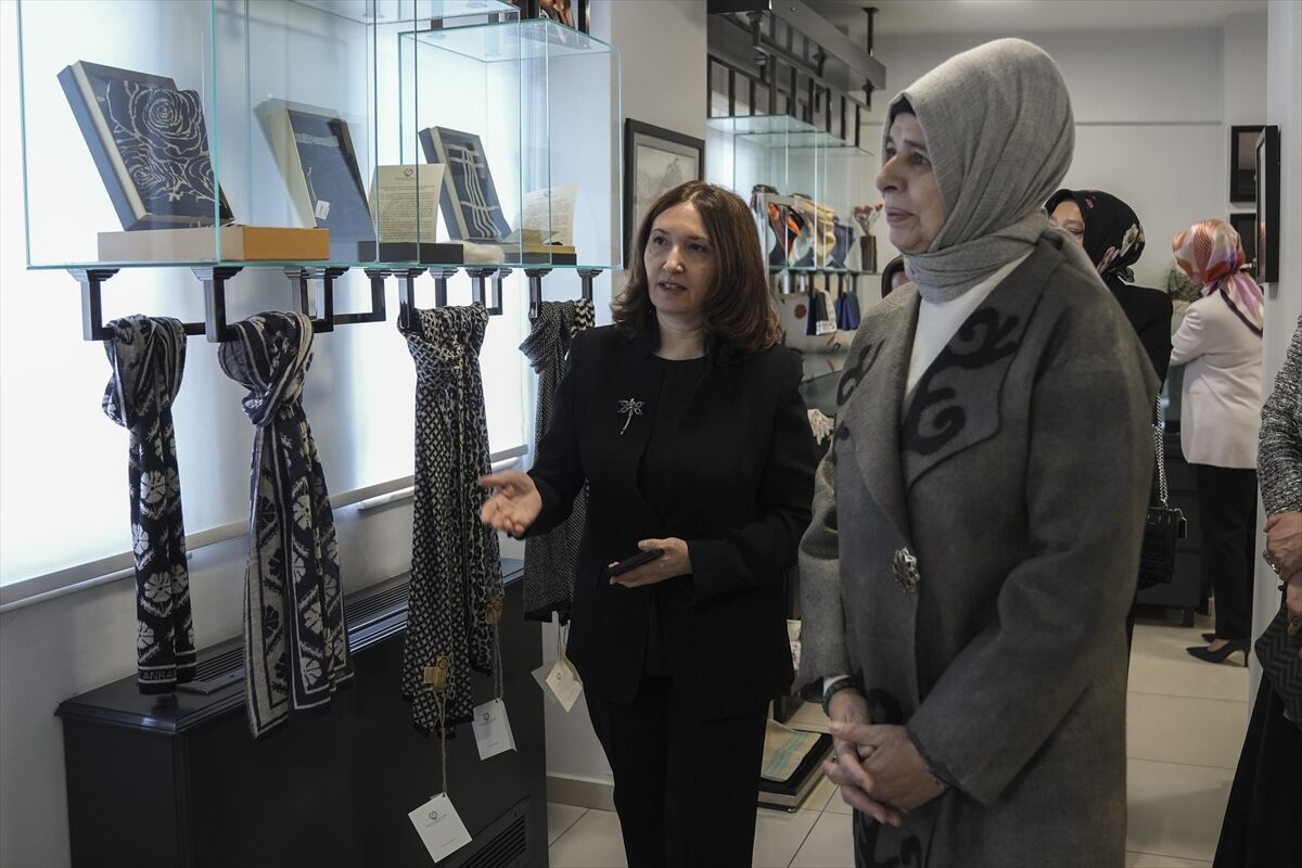 İz Ankara El Sanatları ve Tasarım Merkezinde geleneksel teknikler modern tasarımlarla buluşuyor
