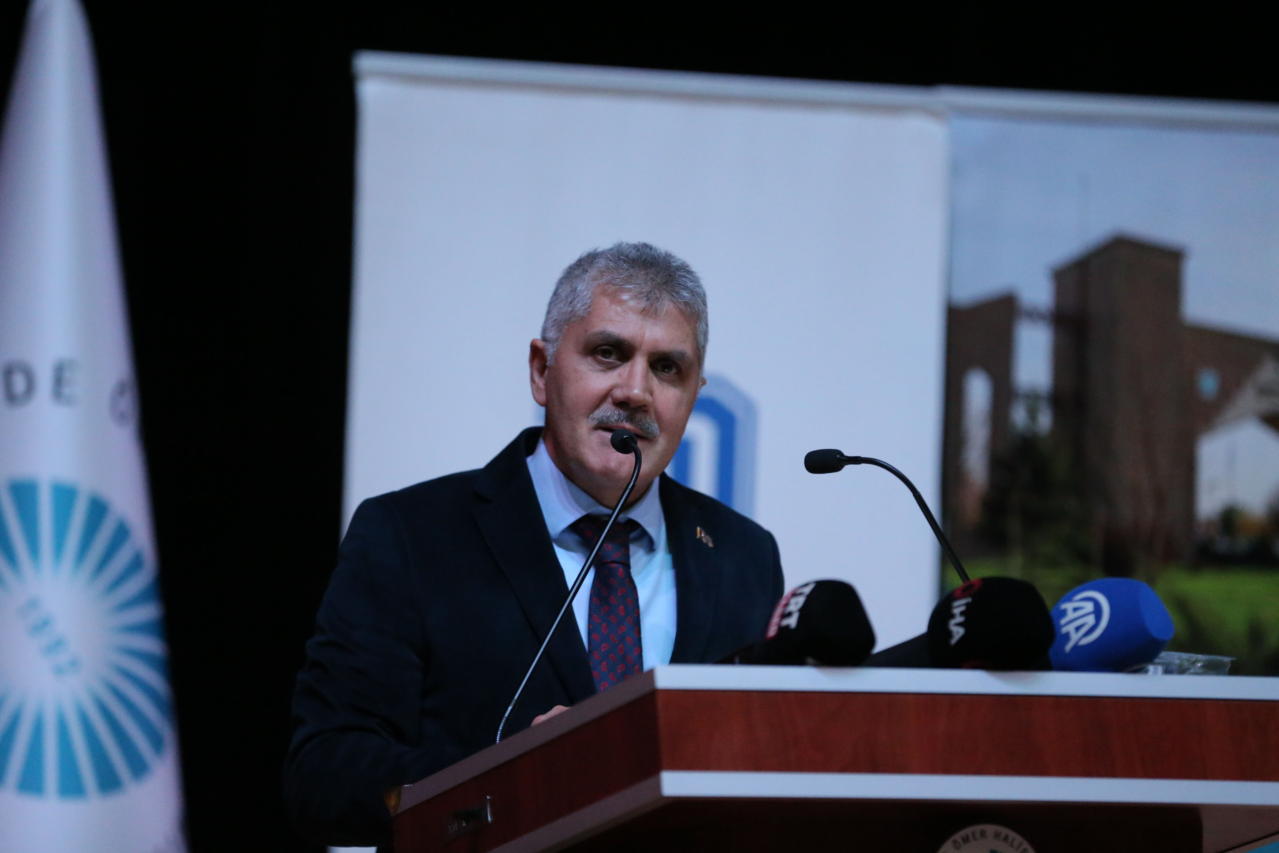 Niğde'de 'Denetimli Serbestlik Sistemi'nin 20. Yılında Kamuoyunda Bilinirliği Sempozyumu' yapıldı