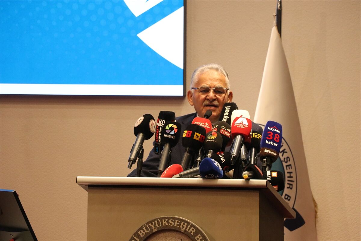 Kayseri'nin 2027 yılı 'Türk Dünyası Kültür Başkenti' adaylığına ilişkin toplantı yapıldı