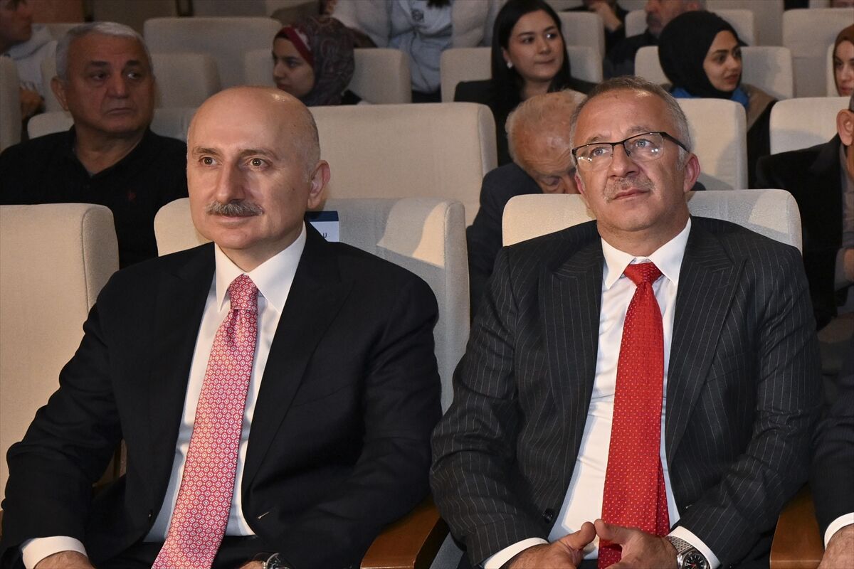 'Kafkasya ve Orta Koridor'un Geleceği Paneli' Ankara'da yapıldı