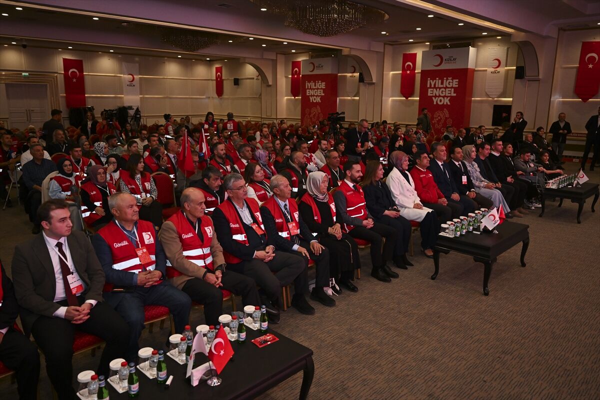 Türk Kızılay, 'İyiliğe Engel Yok' programında engelsiz gönüllülerle buluştu