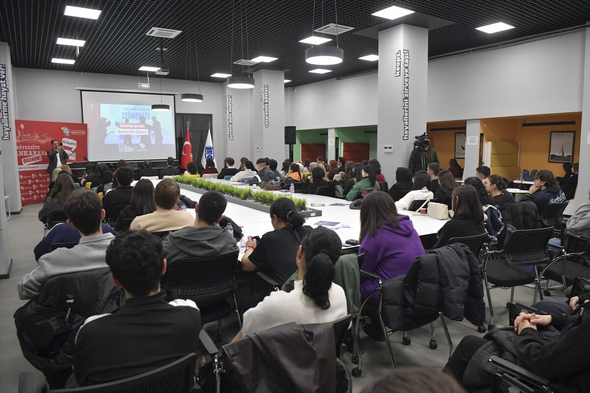 Başkent'te gençlere yönelik '7 Gün 7 Dil Eğitim Programı' başlıyor