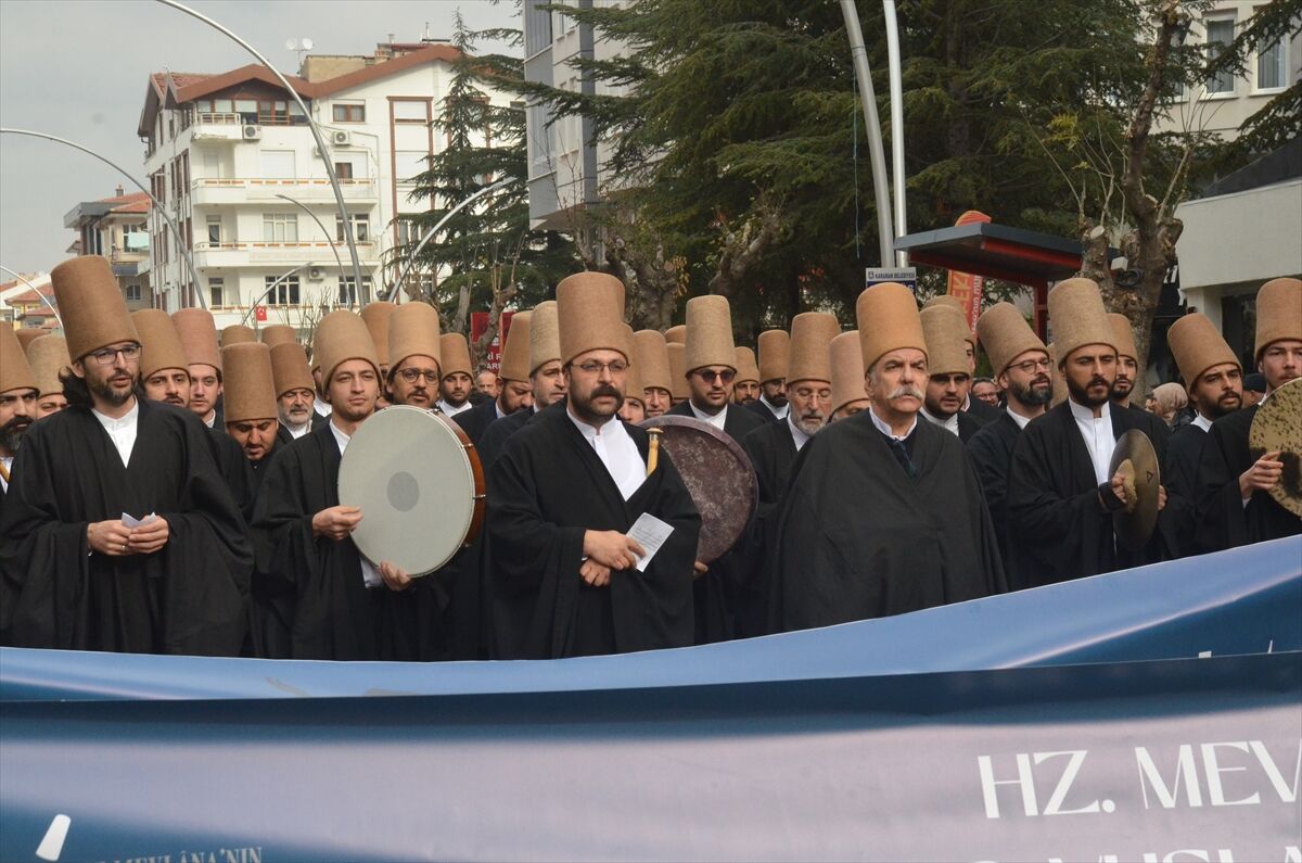 Karaman'da Hazreti Mevlana'nın 752. Vuslat Yıl Dönümü kapsamında program düzenlendi
