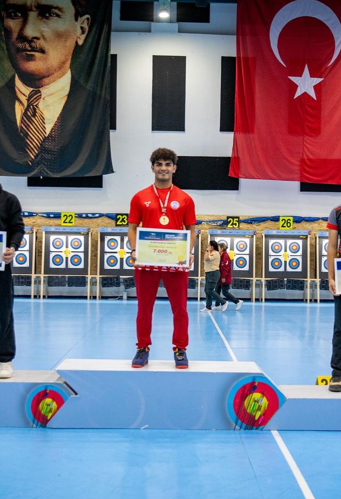 Büyükşehir Belediyesi Spor AŞ sporcusu Kutay Tek, okçulukta Türkiye şampiyonu oldu