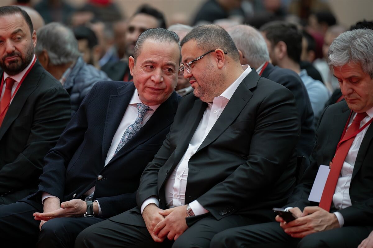 Gençlerbirliği'nin olağanüstü genel kurulunda gerginlik