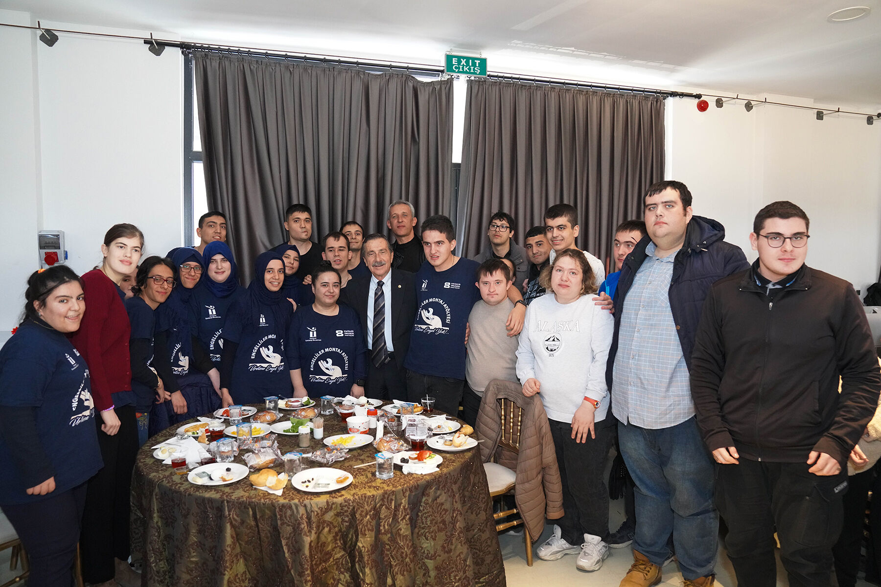 Başkan Ataç engelli bireylerle buluştu