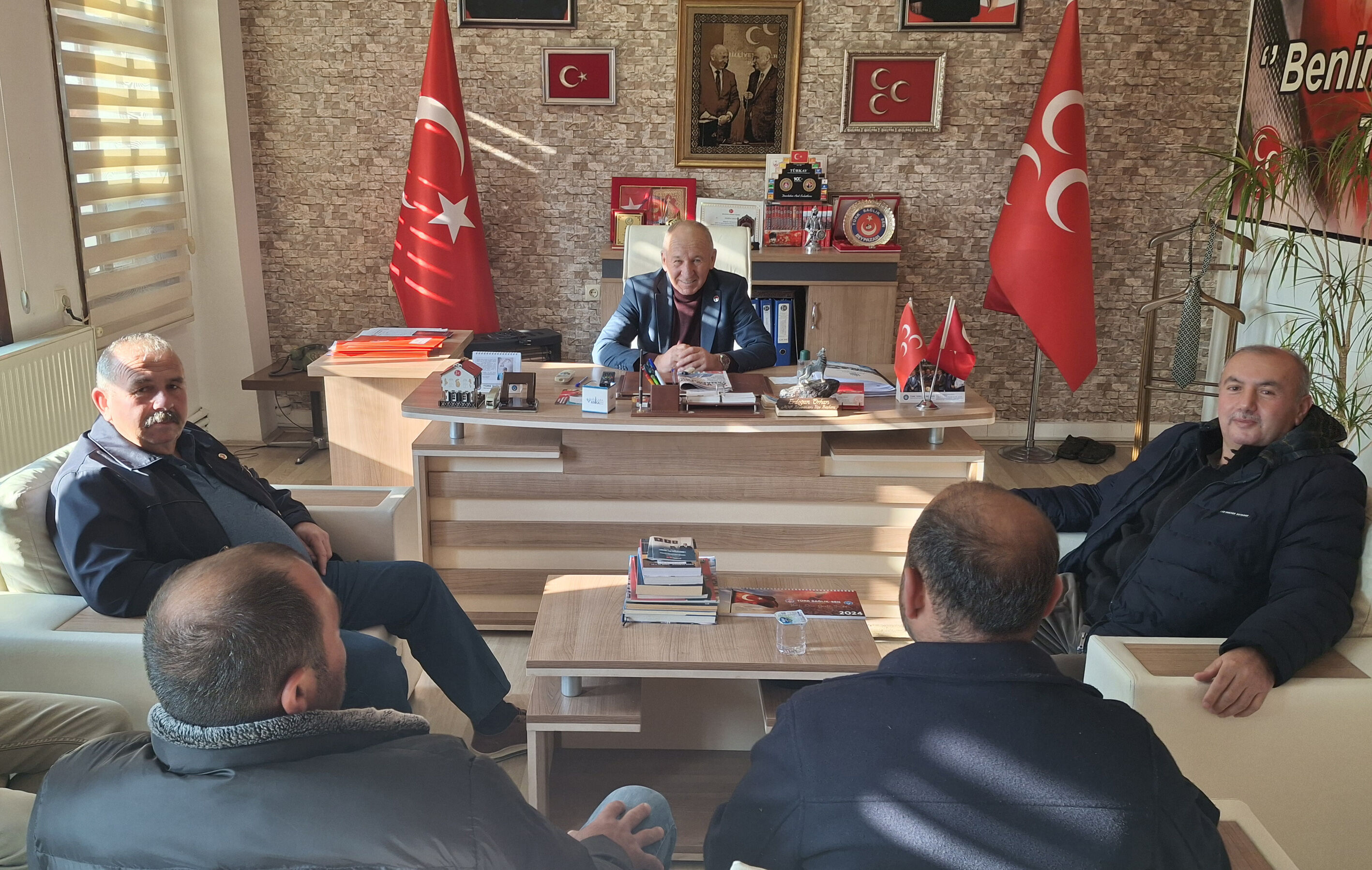 MHP Beypazarı İlçe Başkanı Orhan vatandaşlarla buluştu