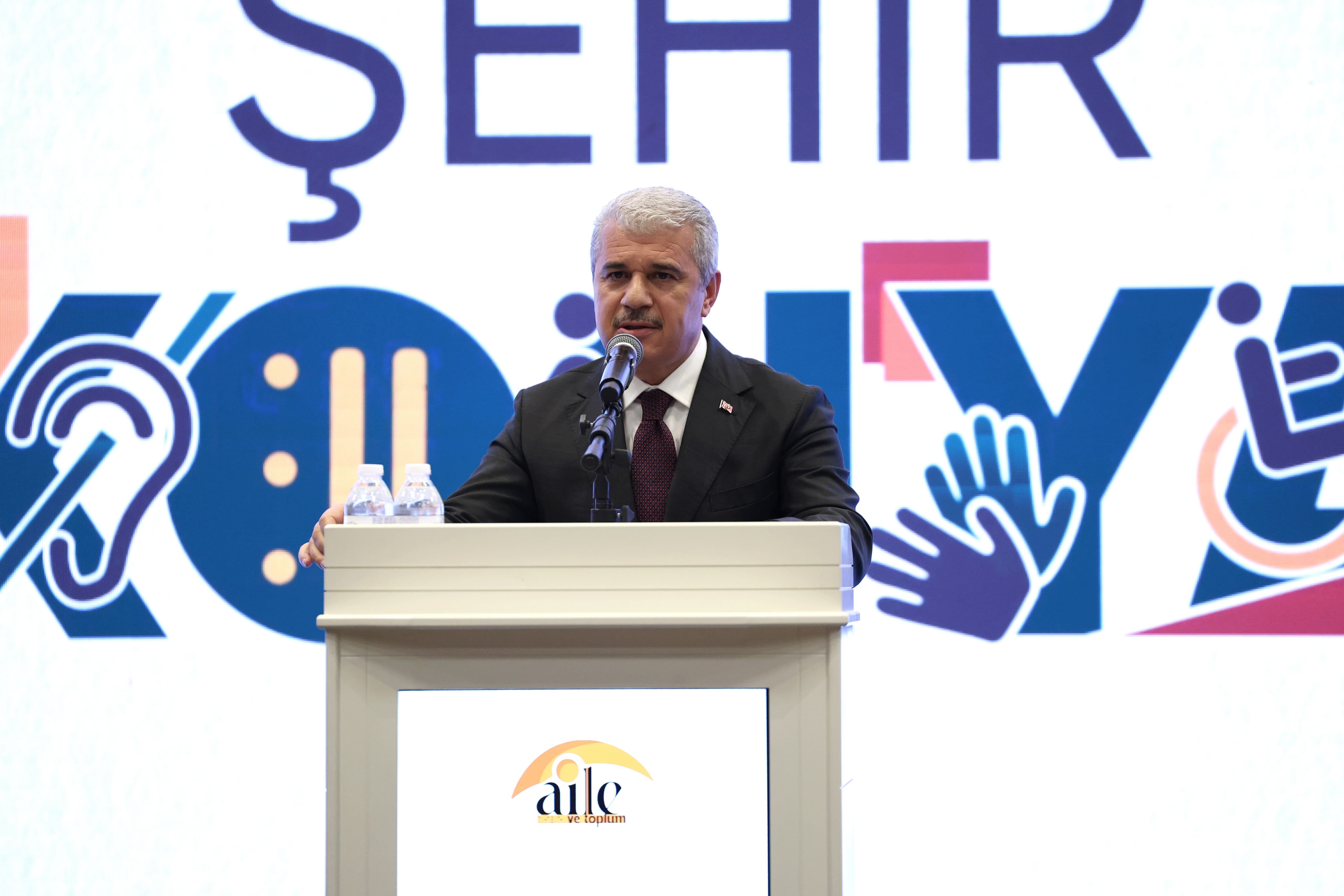 Konya'da engelli bireyler ve aileleri için program düzenlendi